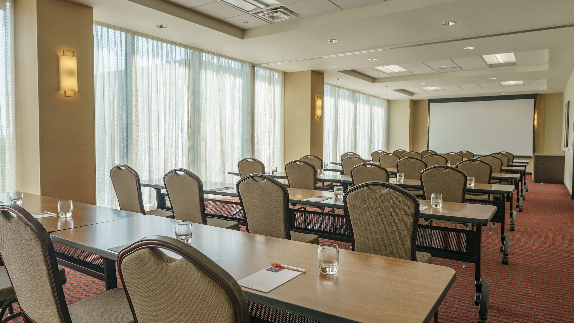 Hyatt Place Houston/Galleria Meeting Space Classroom Setup