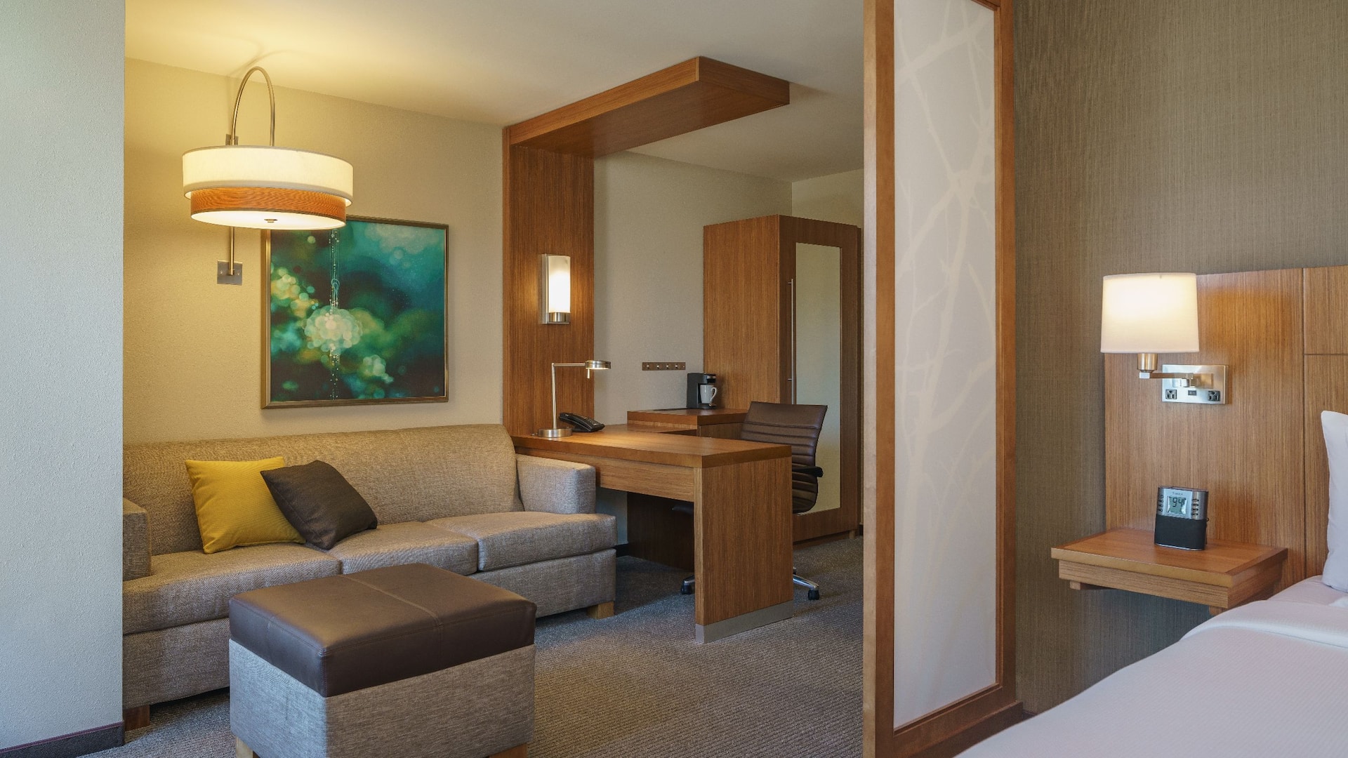 Hyatt Place Houston/Galleria Suite Living Room