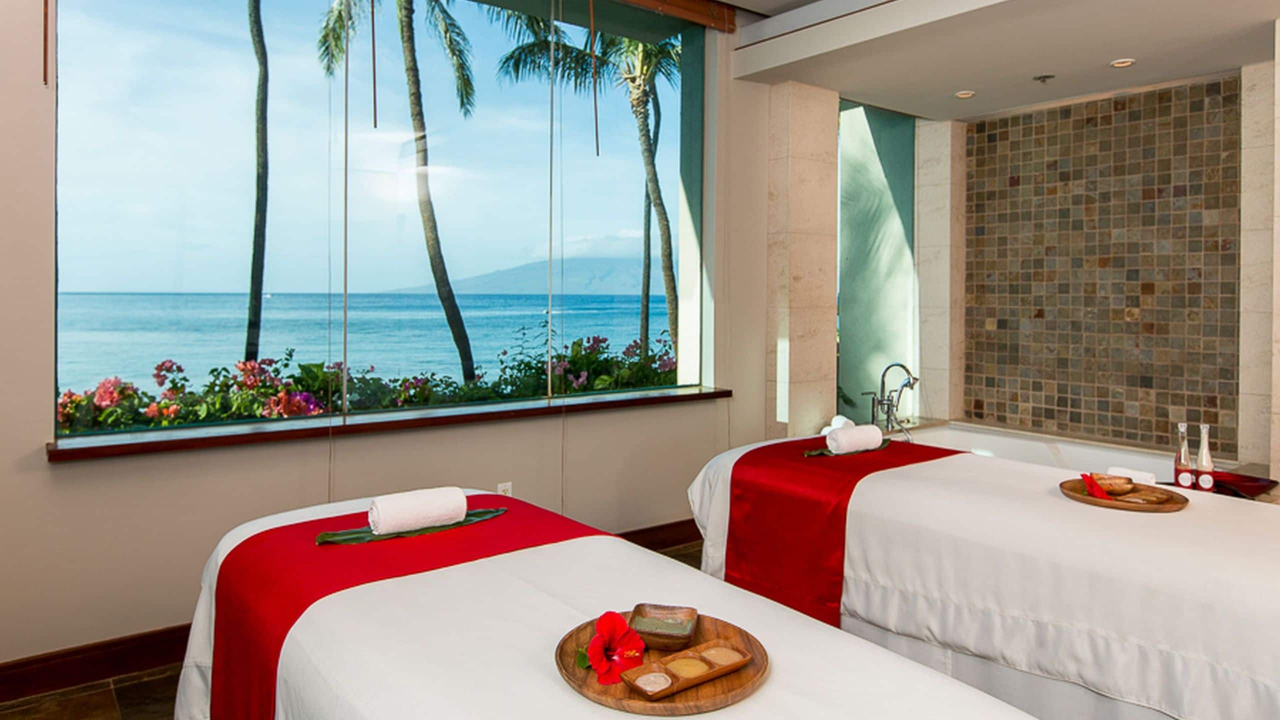 Hyatt Regency Maui Resort and Spa Kamahao Spa Massage Bed