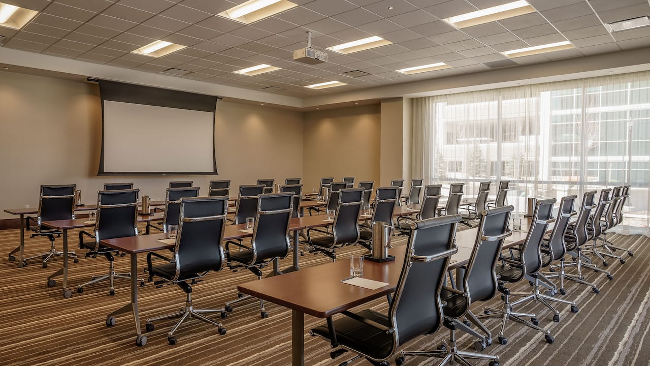Aurora, CO Small Meeting Space at Hyatt Regency Aurora-Denver