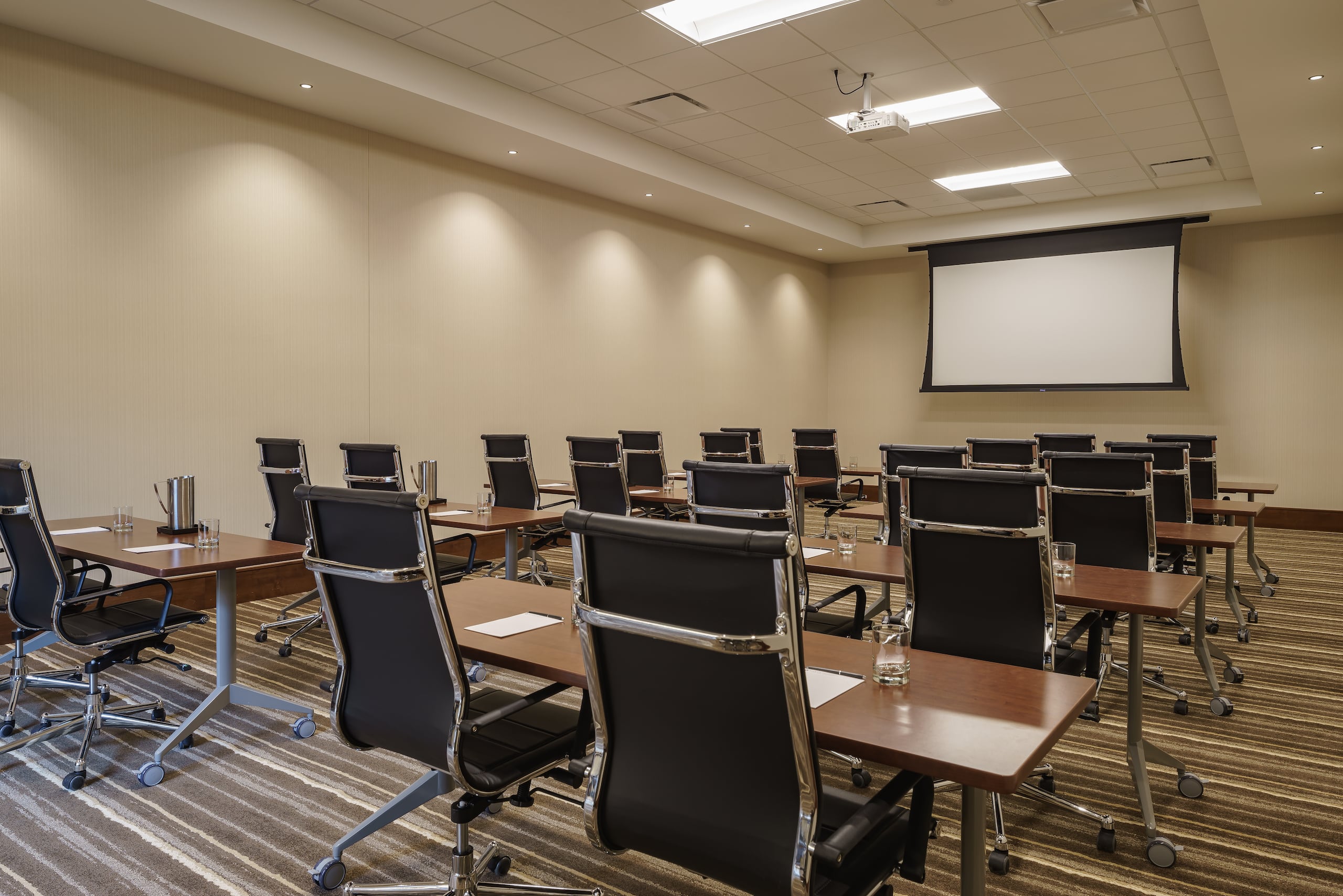 Hyatt Regency Aurora-Denver Conference Center Conference Room VII Classroom