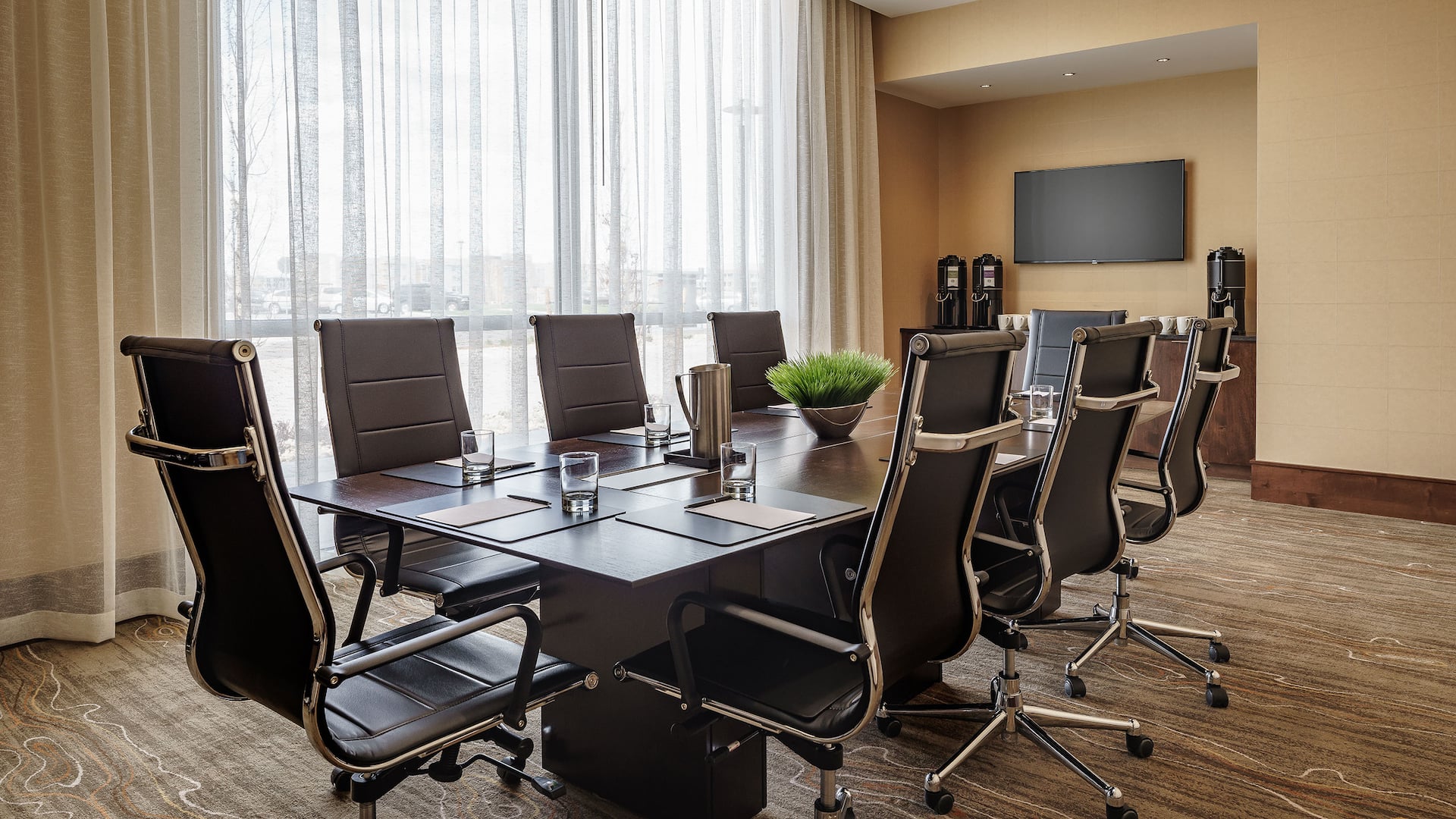 Small Meeting Room at Hyatt Regency Aurora-Denver