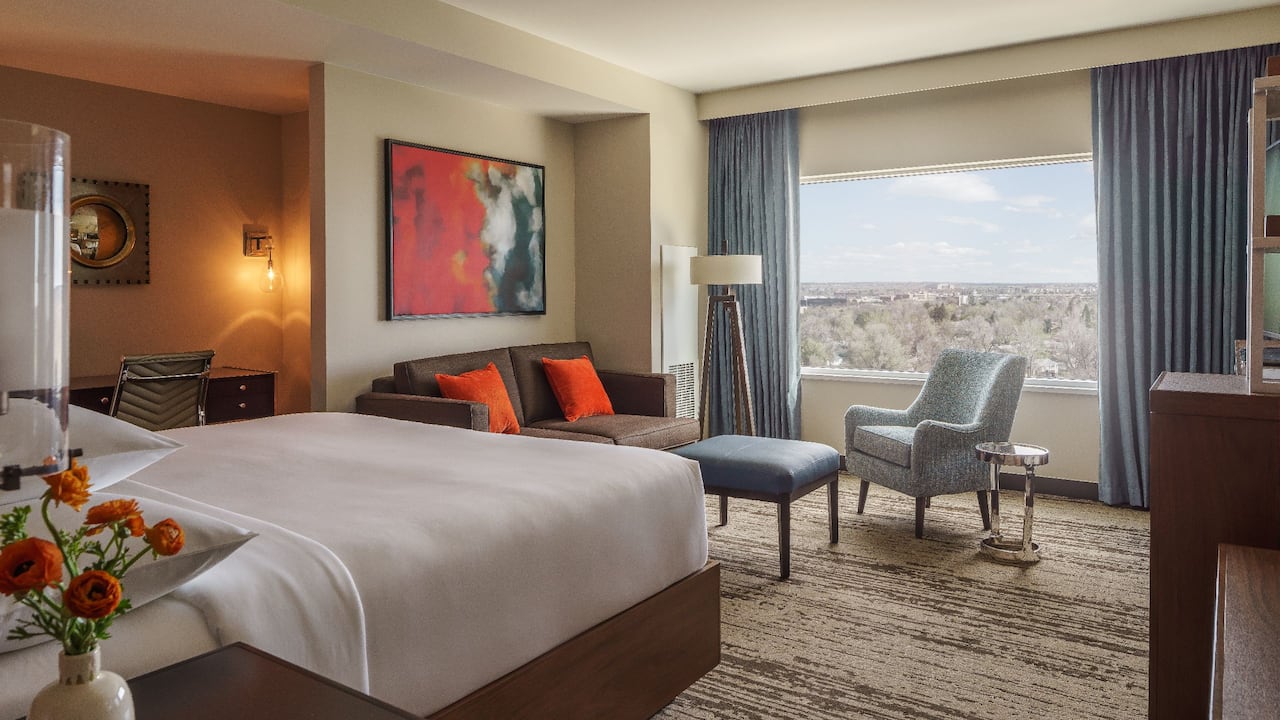 Aurora, CO Hotel Rooms | Hyatt Regency Aurora - Denver Conference Center
