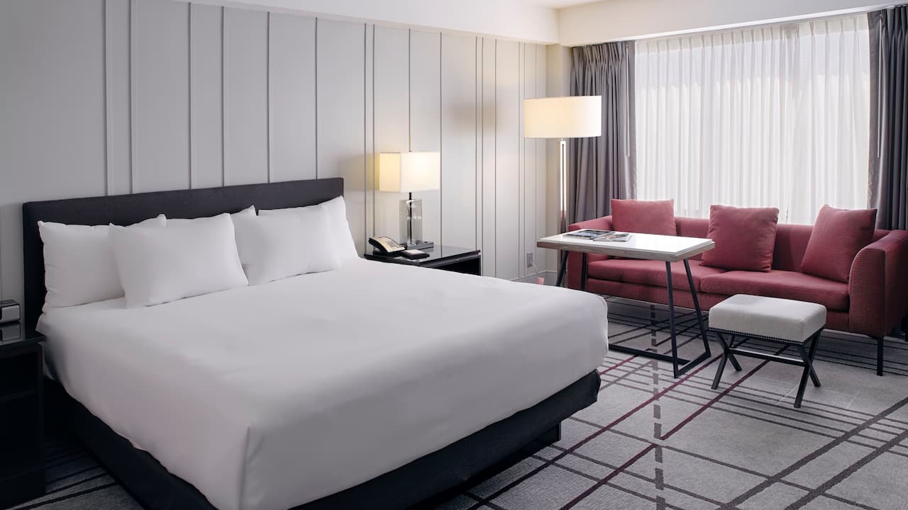 King bed guestroom at our Hyatt Regency Louisville hotel in Kentucky