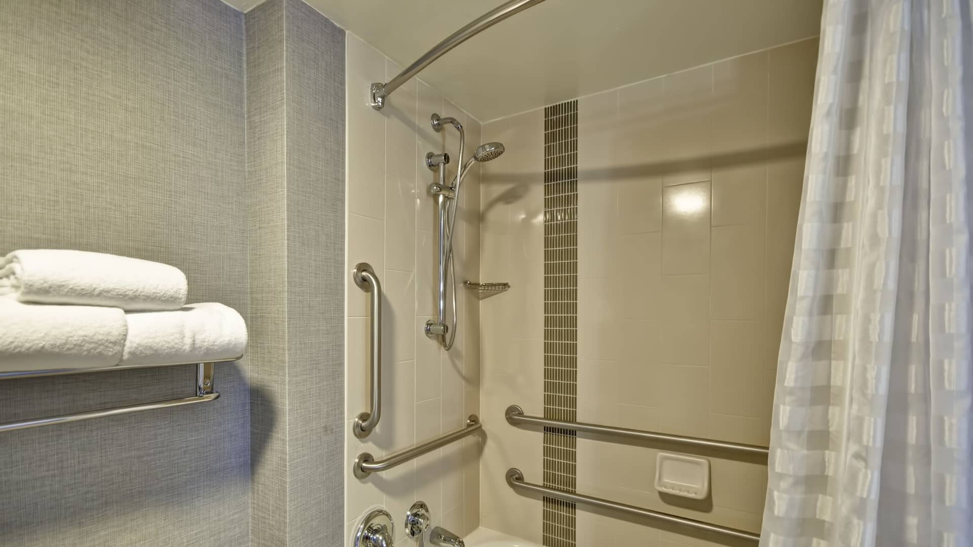 4 of 4 Hyatt Place Las Vegas Accessible Bathroom