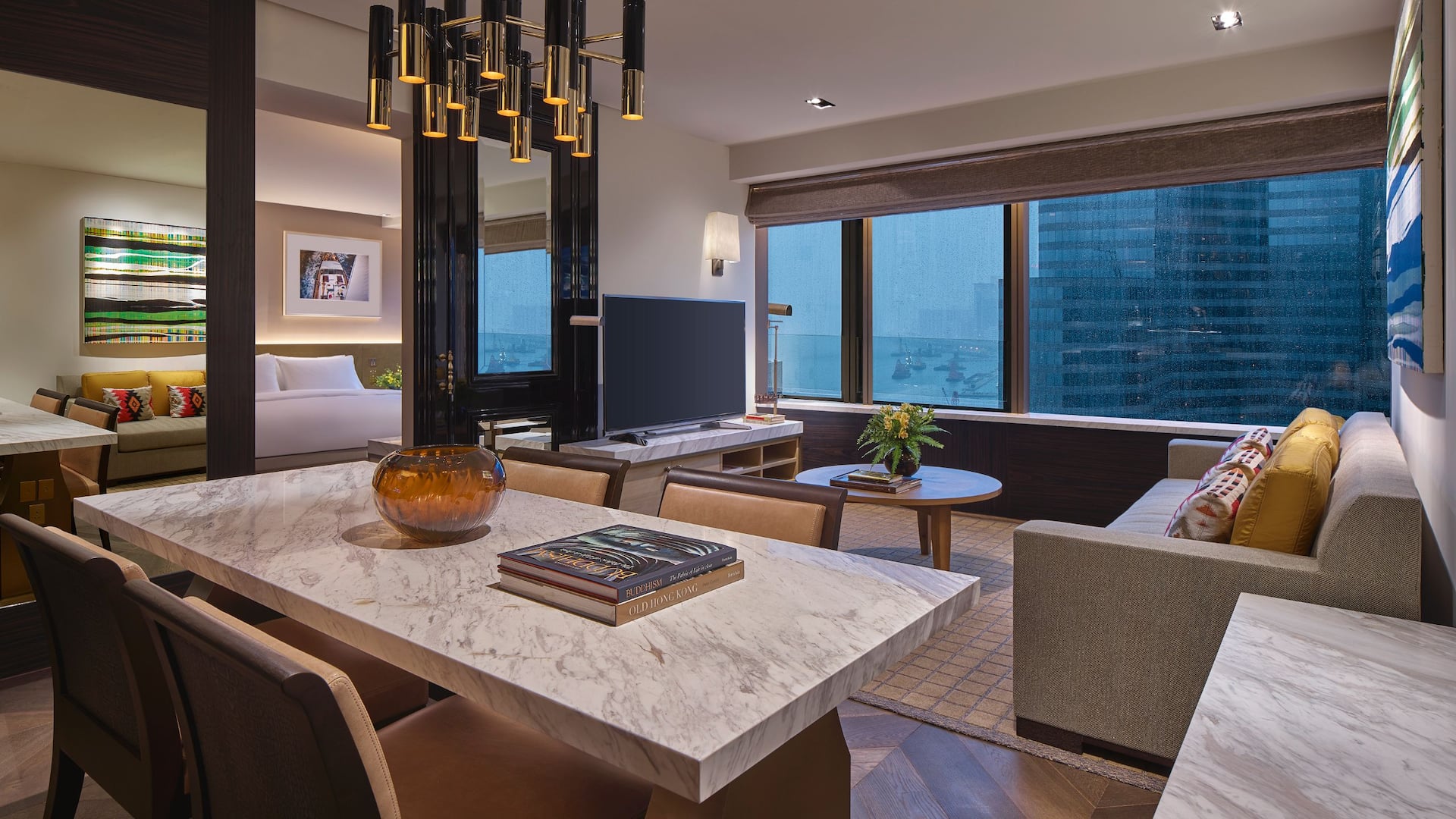 Diplomat Suite 