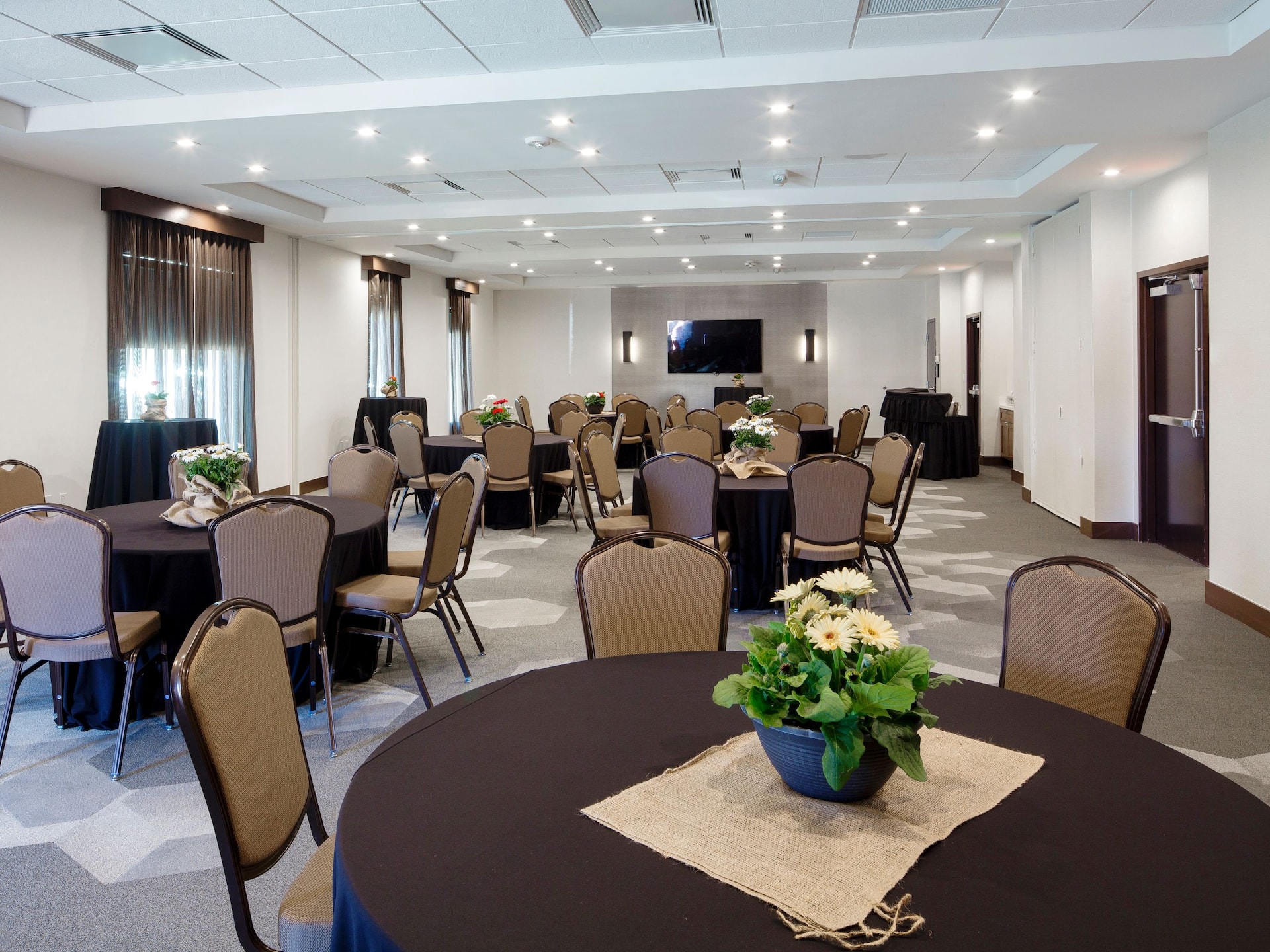 Hyatt Place Lubbock Meeting Room Social Setup
