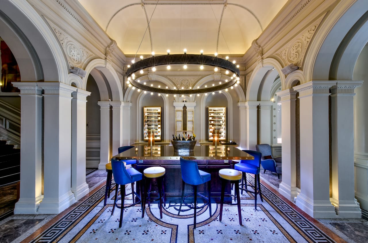 1901 Wine Lounge interior