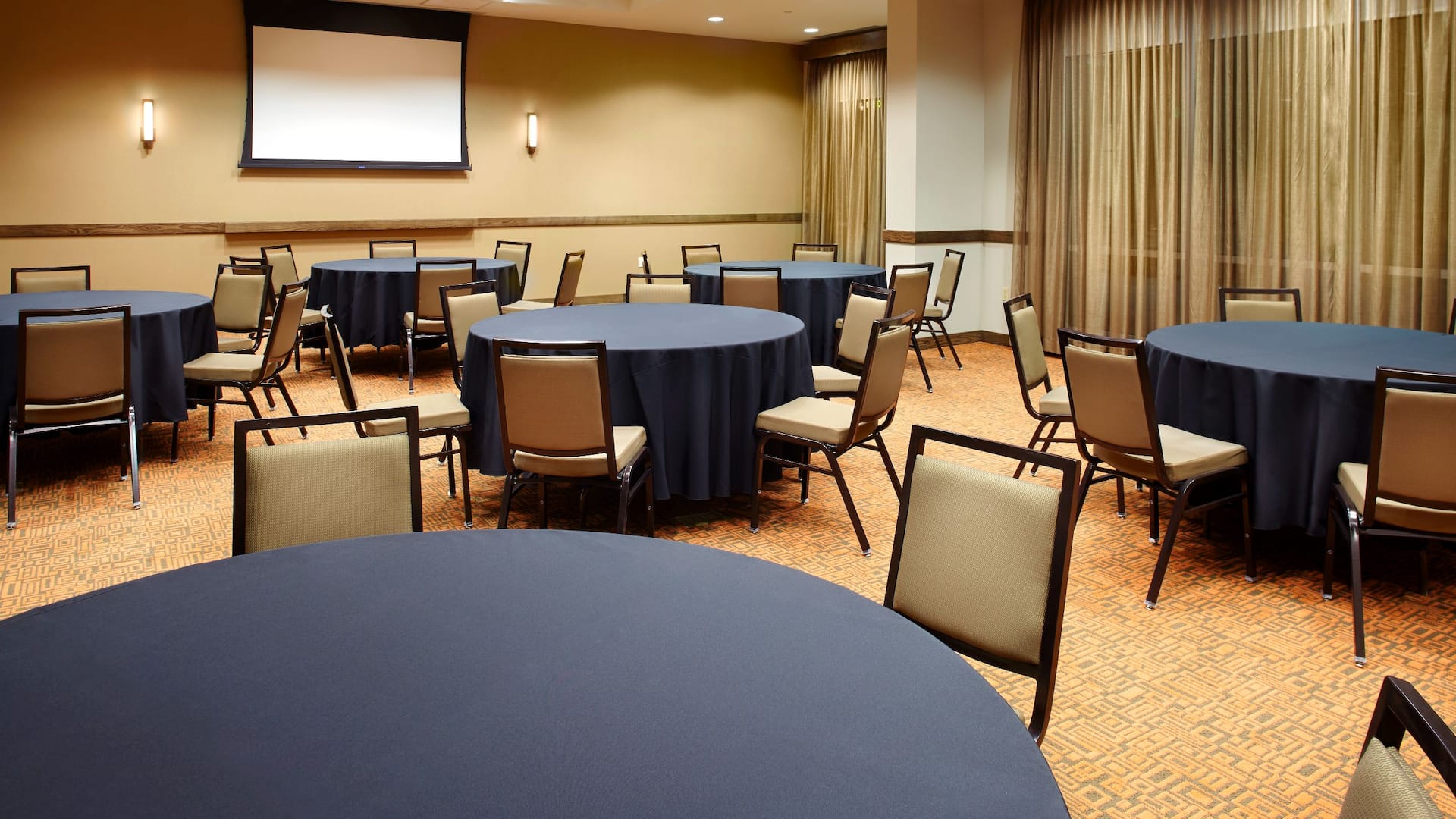 Hyatt House Denver/Lakewood at Belmar Meeting Room Social Setup