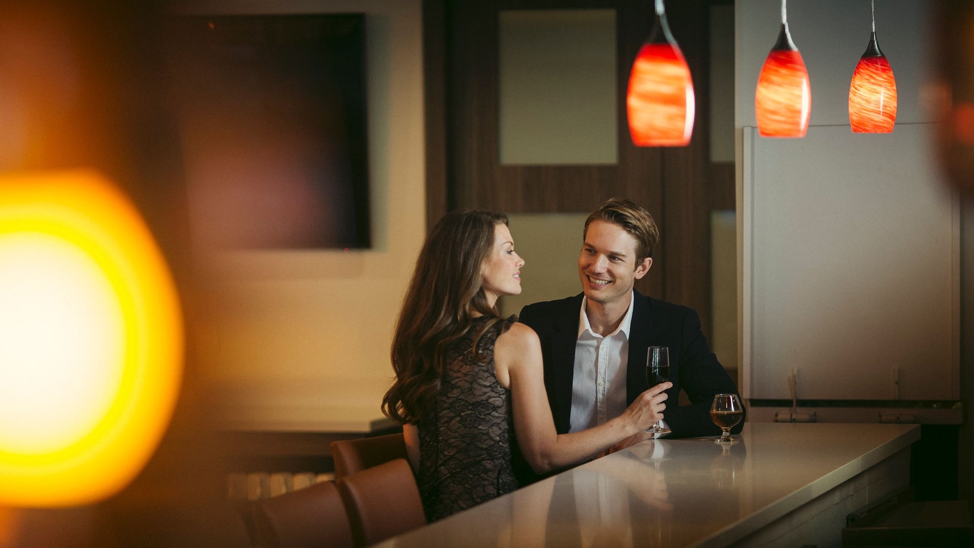 Hyatt House Dallas/Frisco Bar Couple Lifestyle
