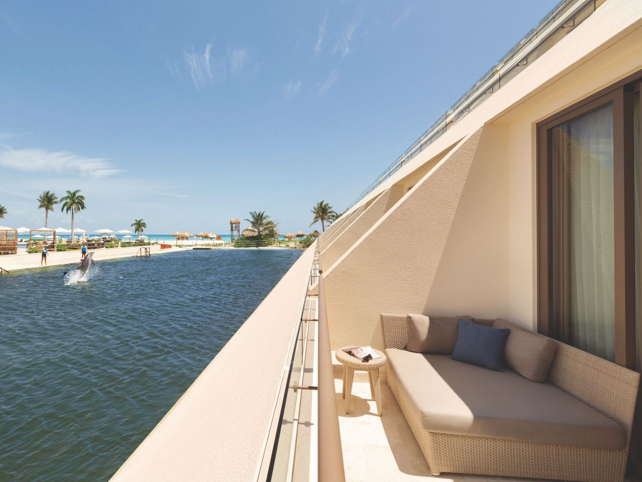 Dolphin View Master Room Balcony