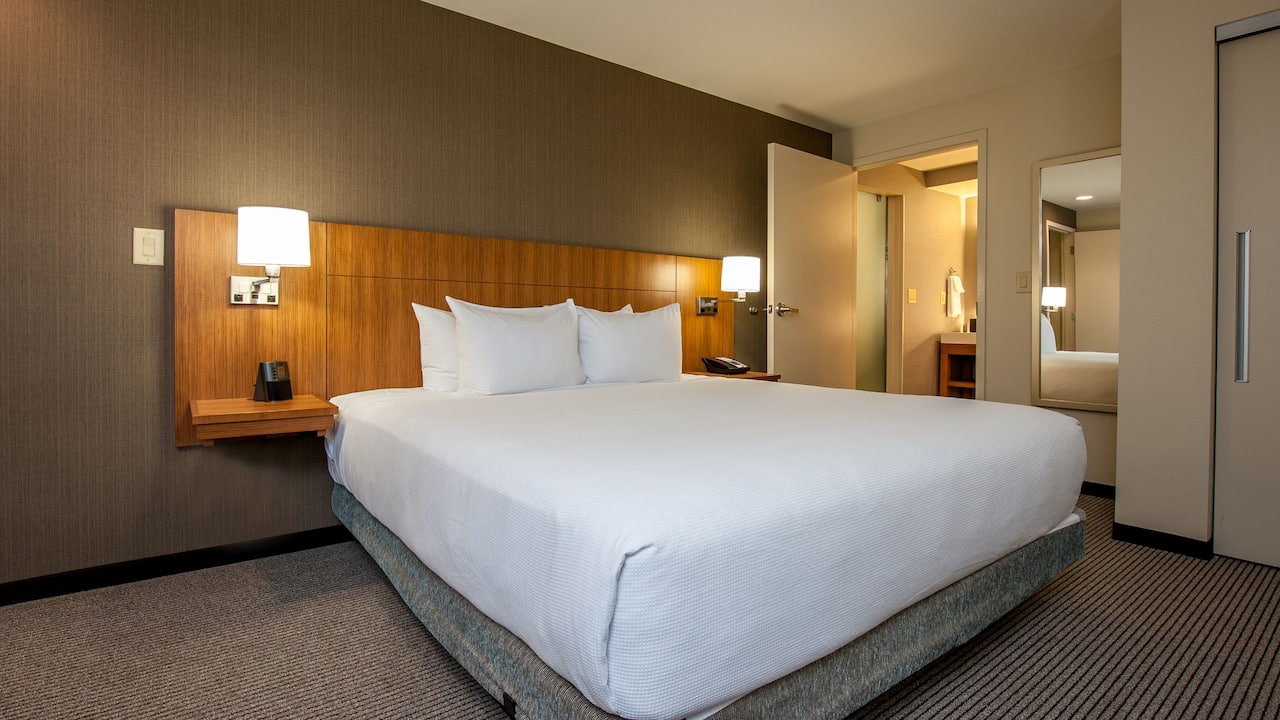 Hyatt Place Bowling Green King