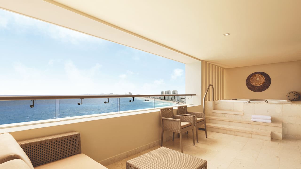 Club Two Bedroom Oceanfront Suite Balcony