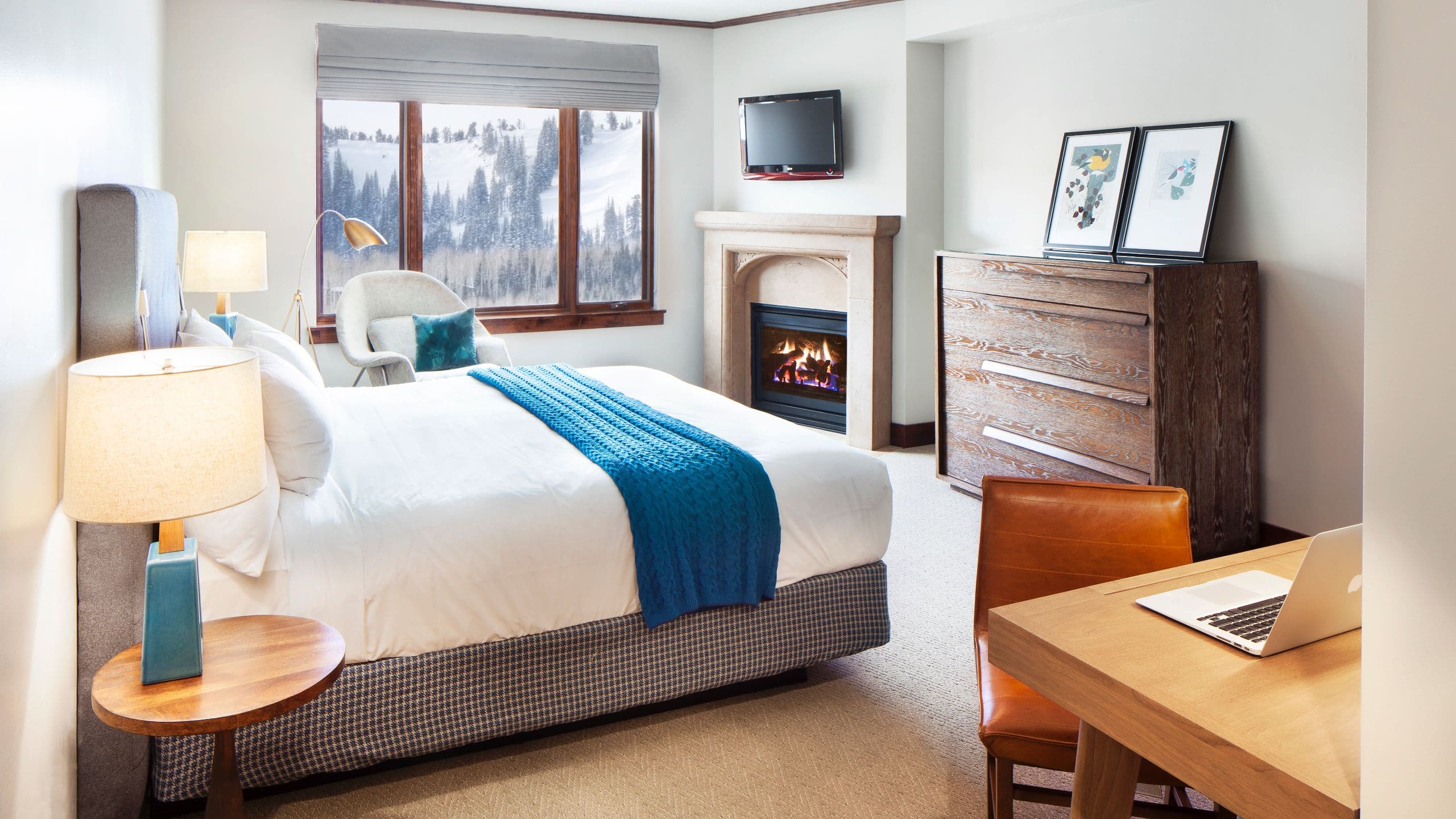 Hyatt Centric Park City Deluxe King Room