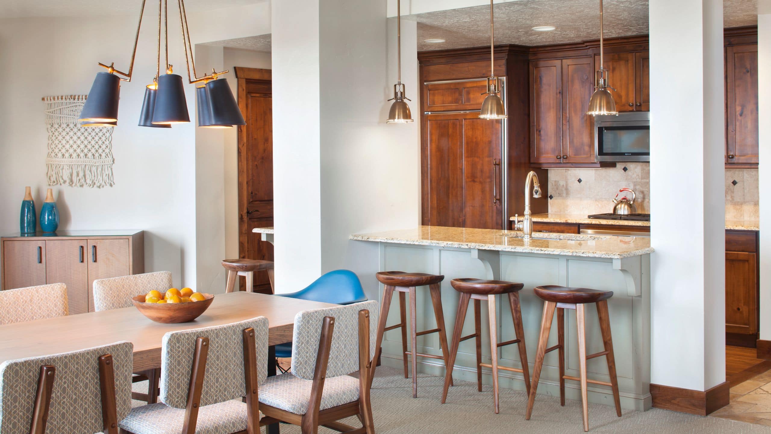 Hyatt Centric Park City Kitchen Dining Area