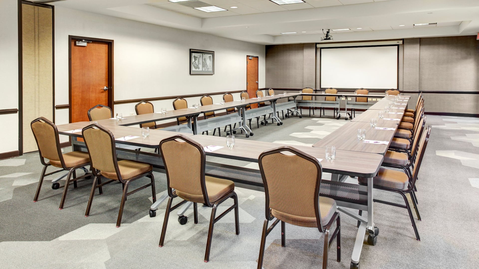 1 of 1 Hyatt Place Chicago/Itasca Meeting Square