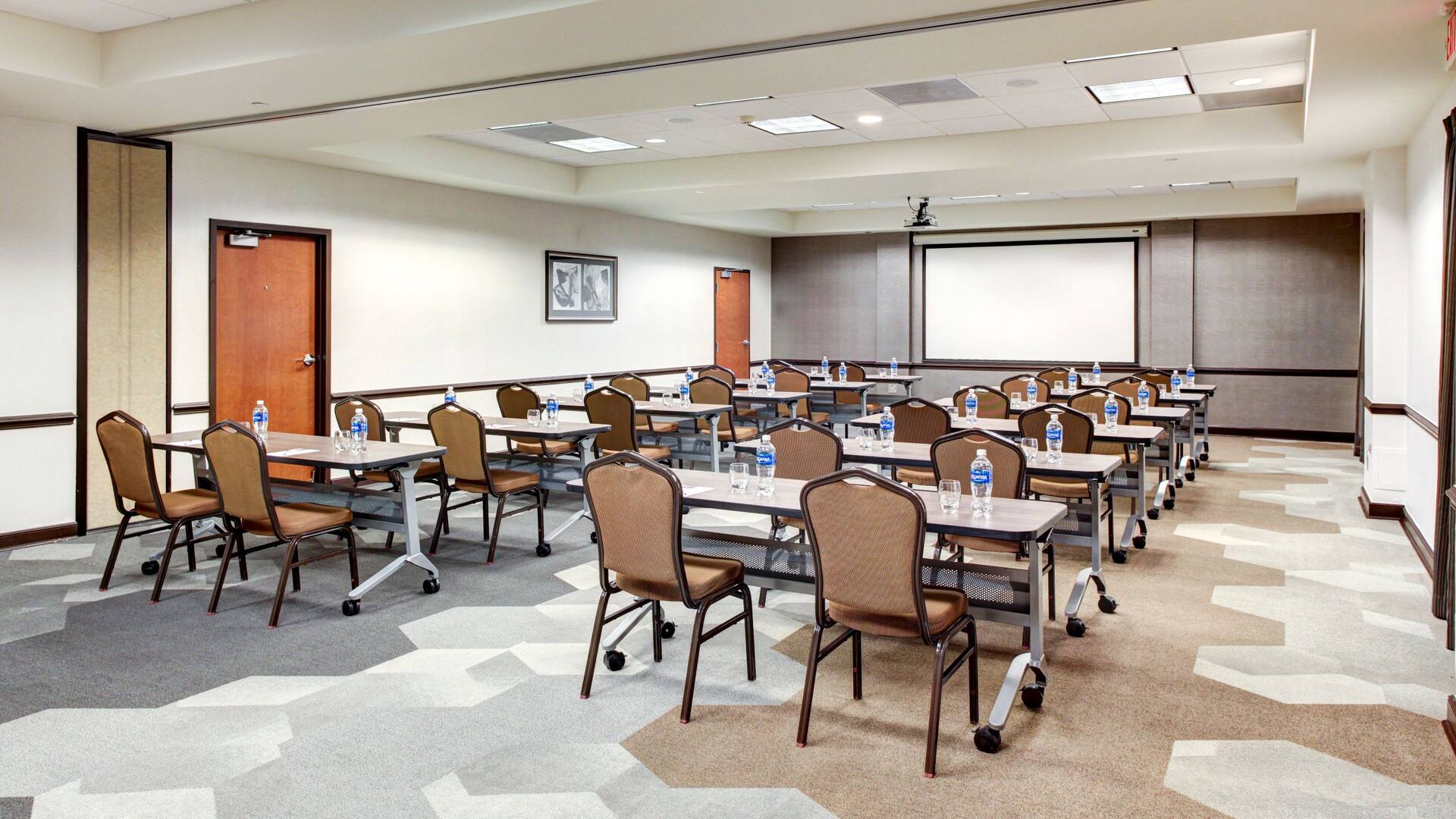 1 of 1 Hyatt Place Chicago/Itasca Meeting Classroom