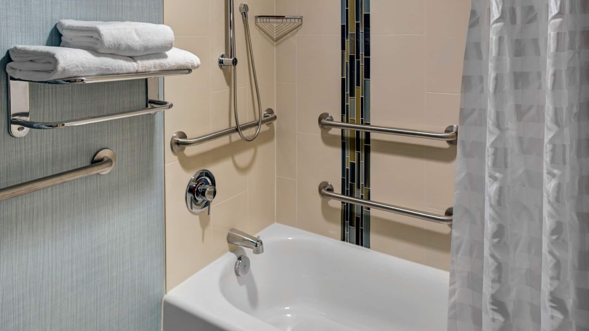 2 of 2 Hyatt Place Chicago/Itasca Guestroom Bathroom Shower ADA