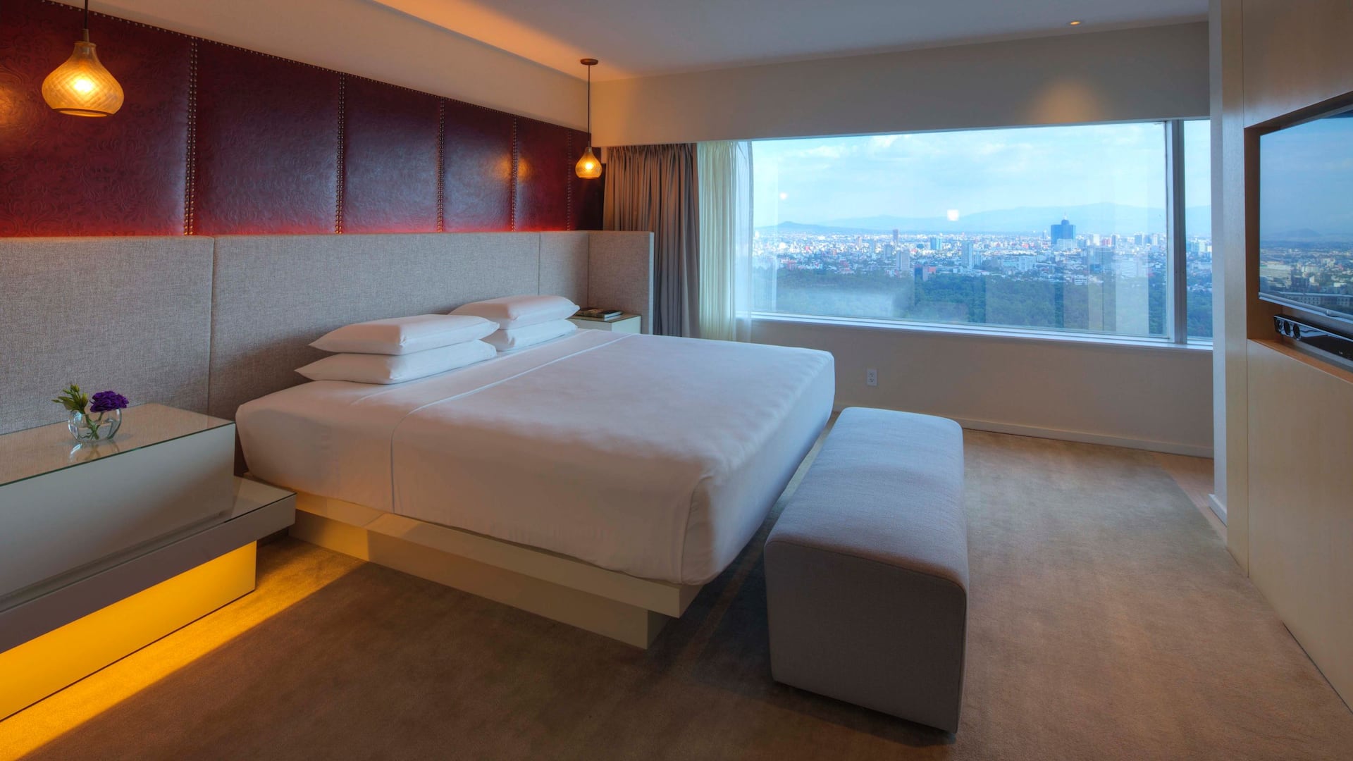 Hyatt Regency Mexico City Presidential Suite Bedroom