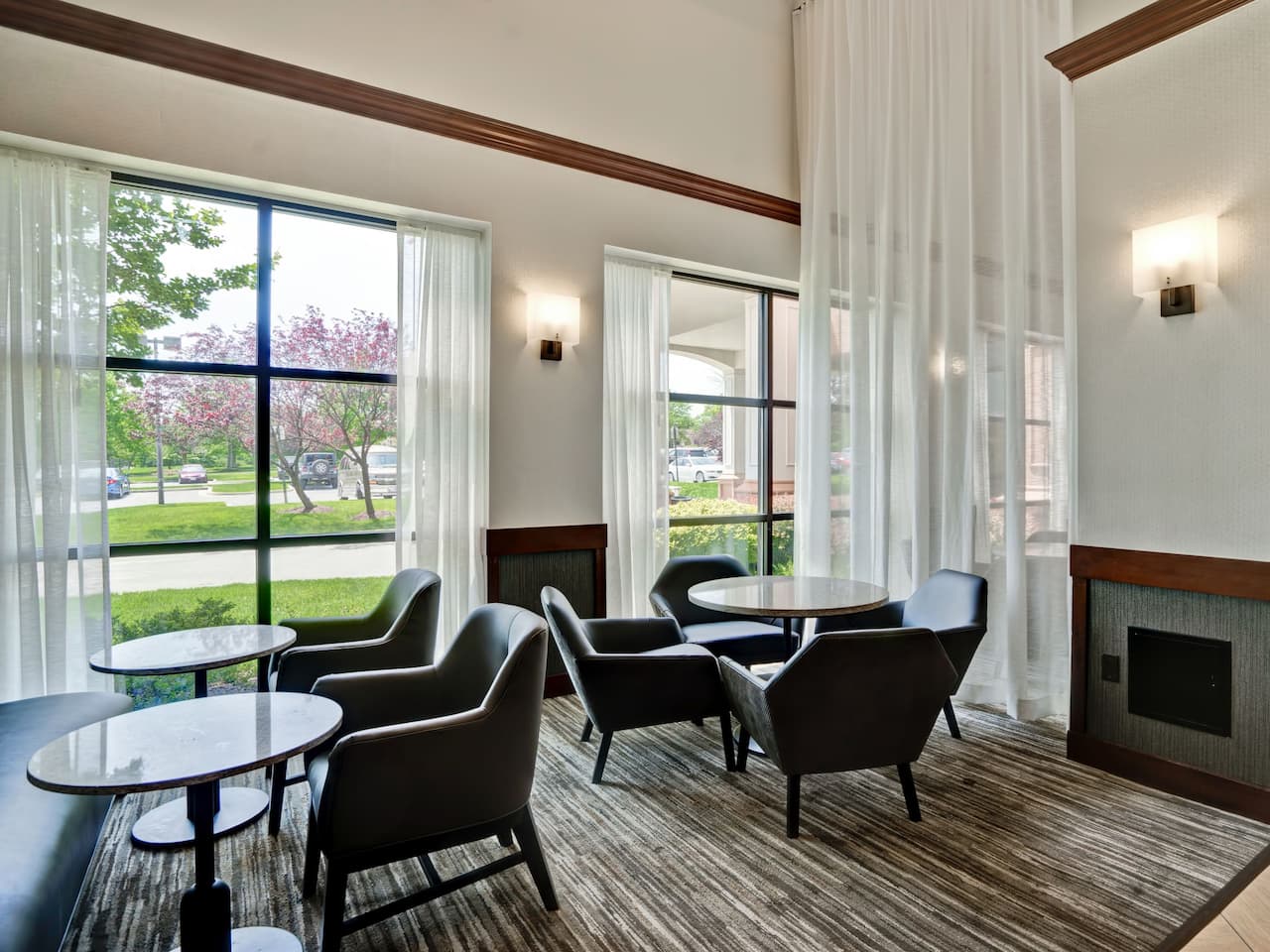Hyatt Place Baltimore/BWI Airport Lobby Sitting Area Day