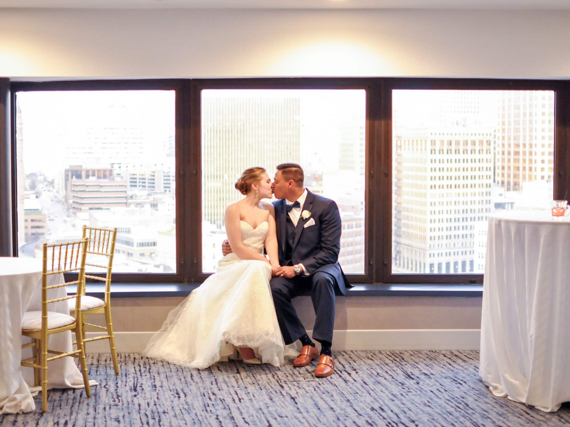 Hyatt Regency Milwaukee Schnuck Petrasko Wedding Kiss