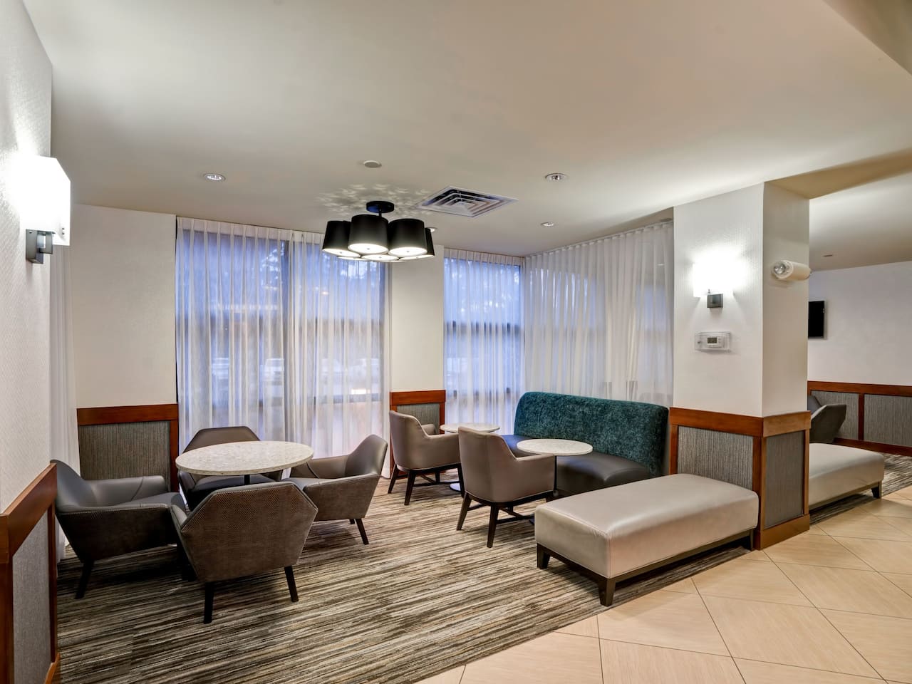 guest lounge area