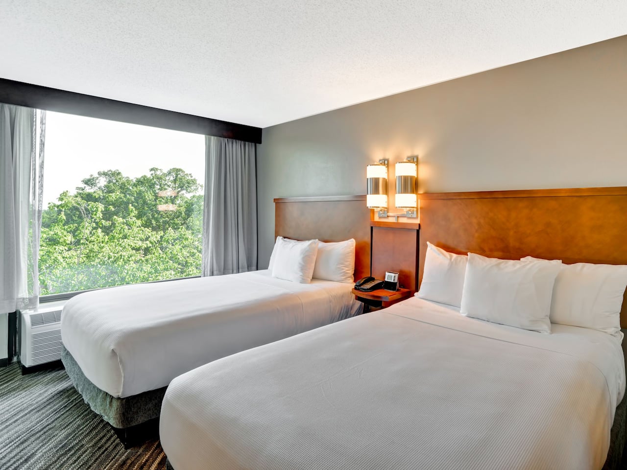 two queen beds