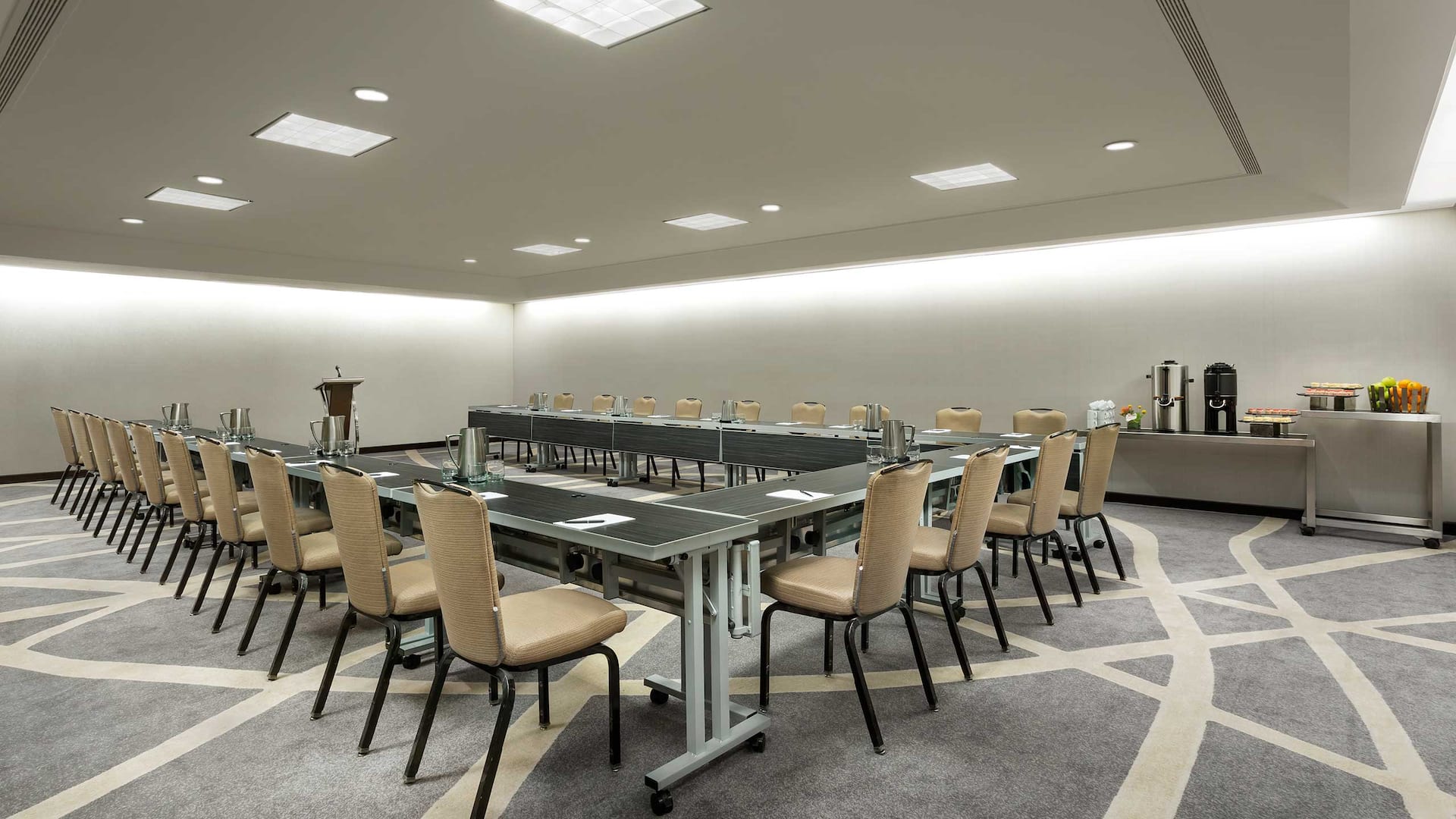 1 of 2 Hyatt Regency Bethesda Meeting Set Hollow Square