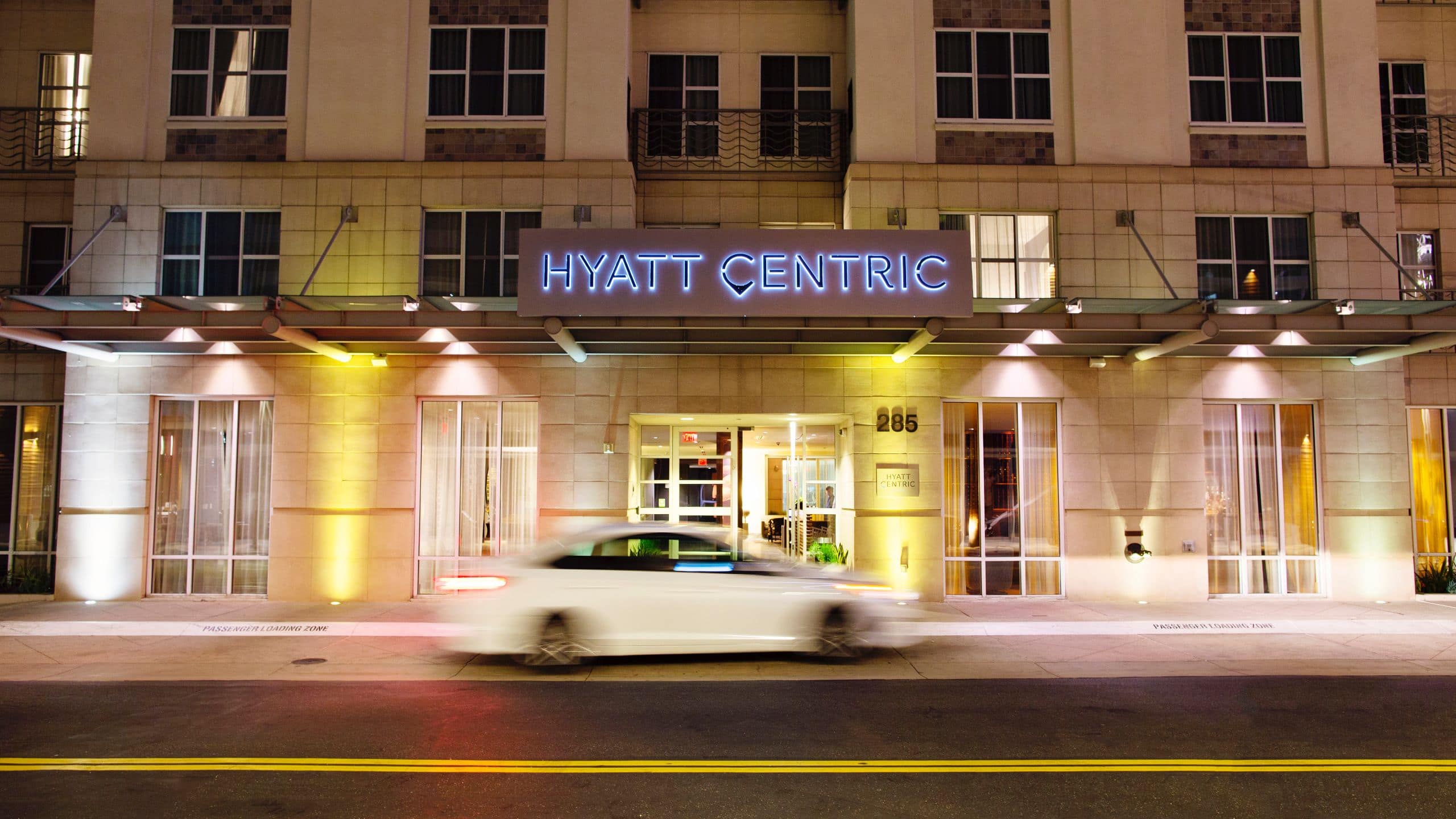 Hyatt Centric The Pike Long Beach Hyatt Centric Long Beach Car Driving Night