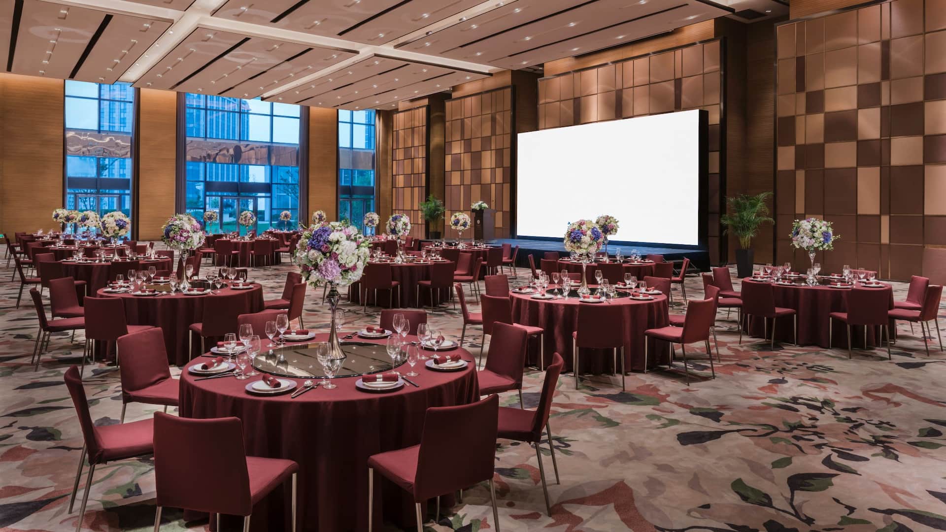 Hyatt Regency Shanghai, Wujiaochang Ballroom Round Table