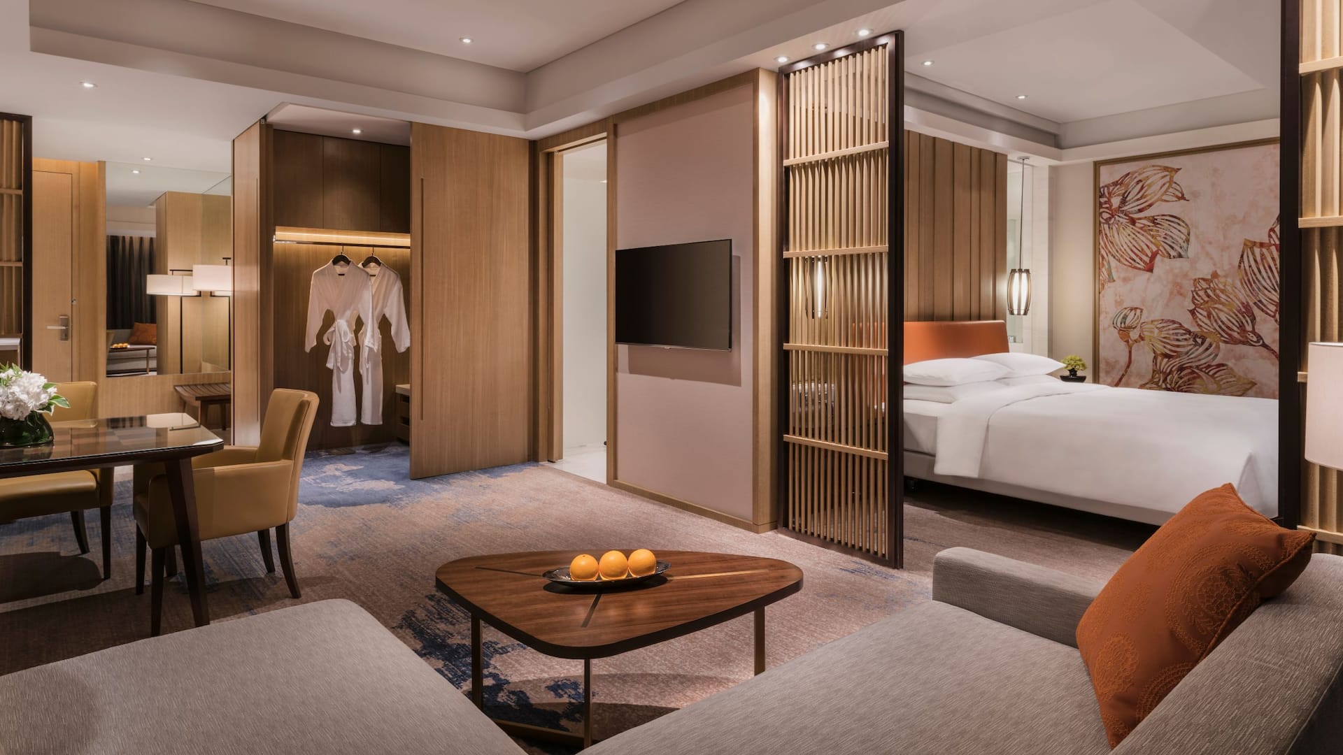 1/1 Hyatt Regency Shanghai, Wujiaochang Club Deluxe King