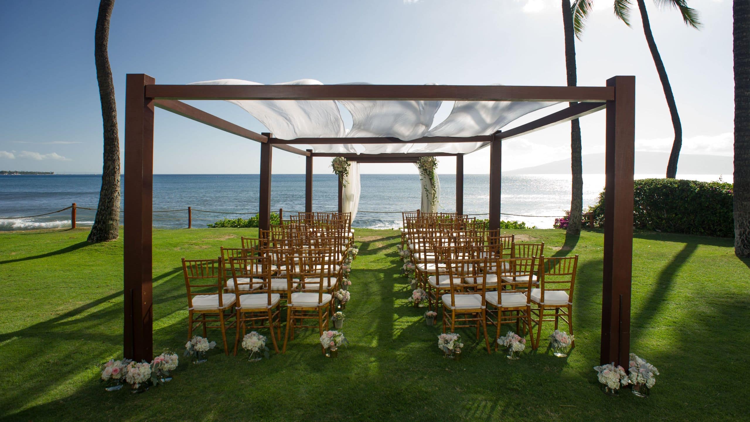 Hyatt Regency Maui Resort and Spa Wedding Makai Chivari