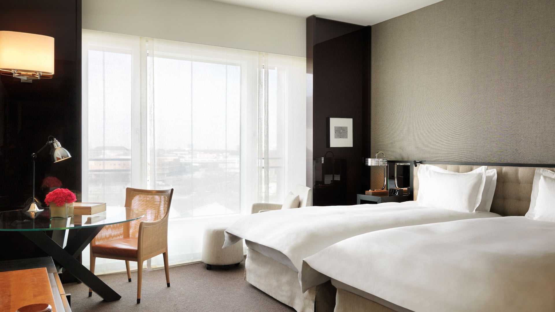 2 twin bed with club access at grand hyatt berlin 