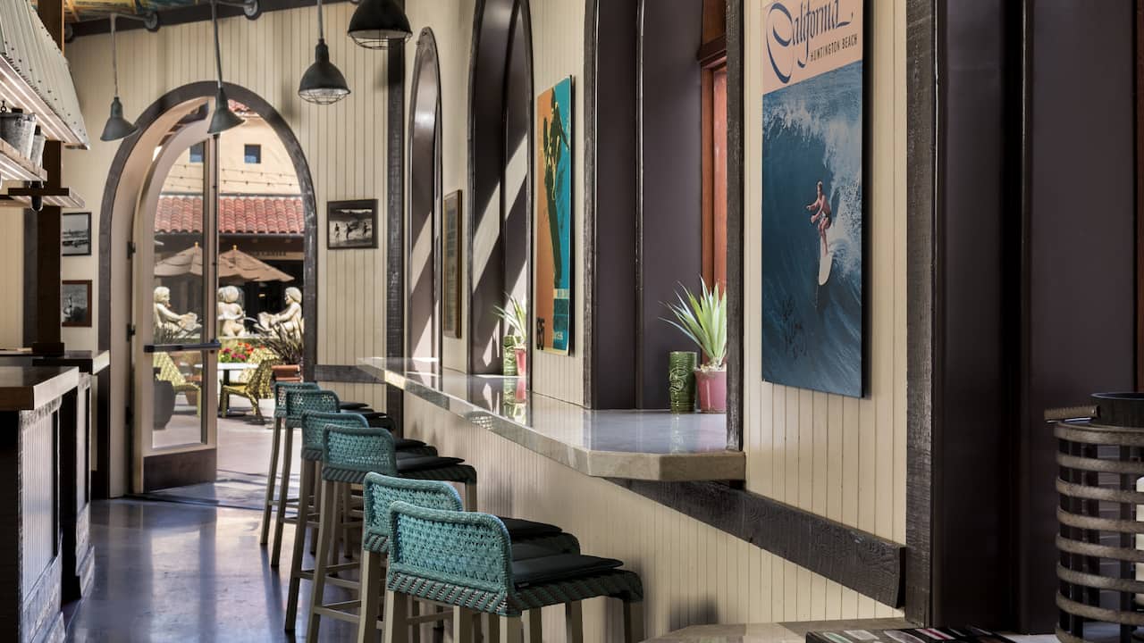 Pete's Sunset Grille