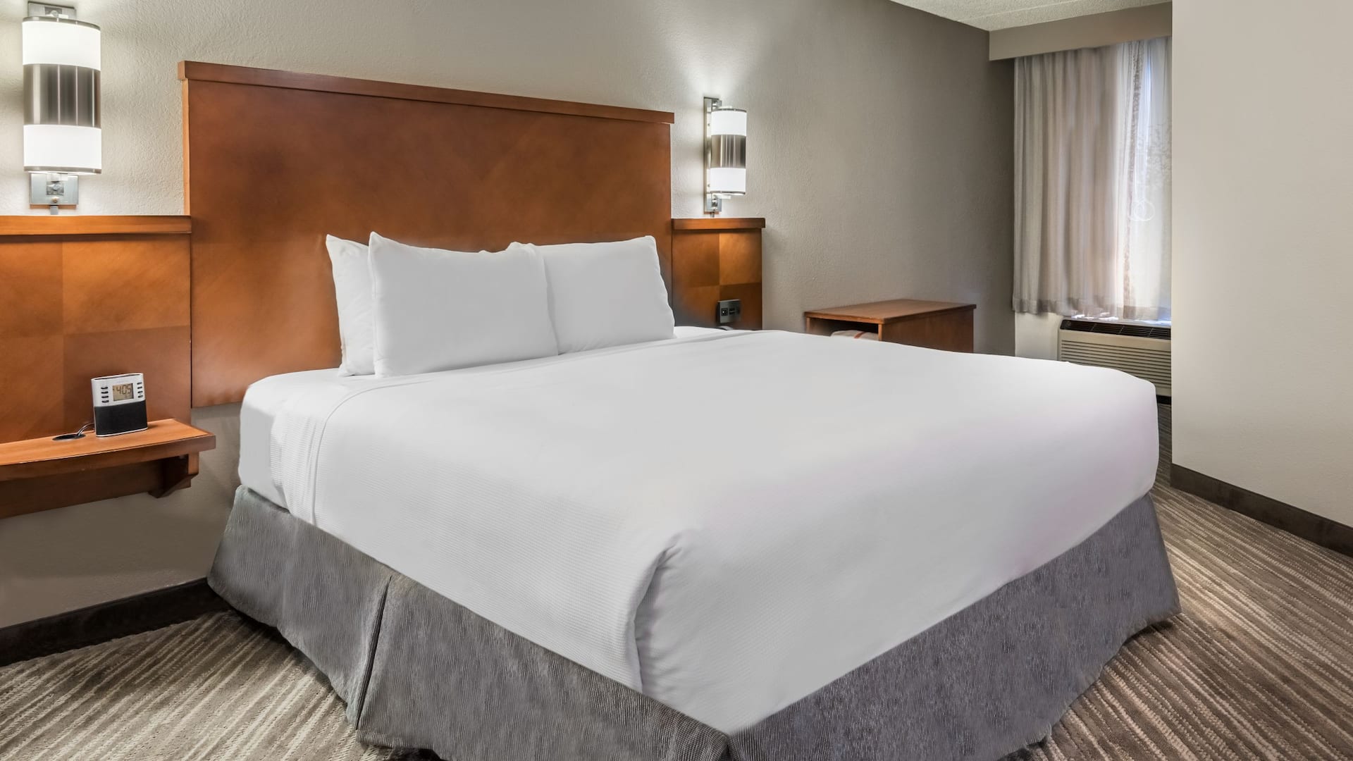 Hyatt Place Atlanta/Duluth/Johns Creek ADA King Bedroom Bed
