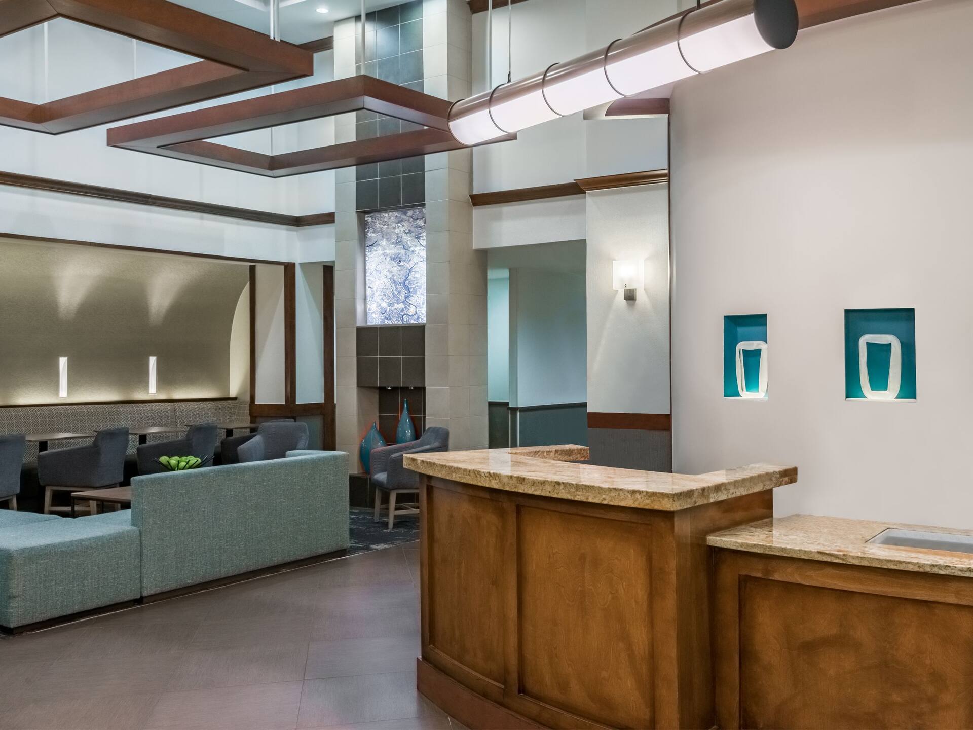 Hyatt Place Atlanta/Duluth/Johns Creek Gallery Host Stand