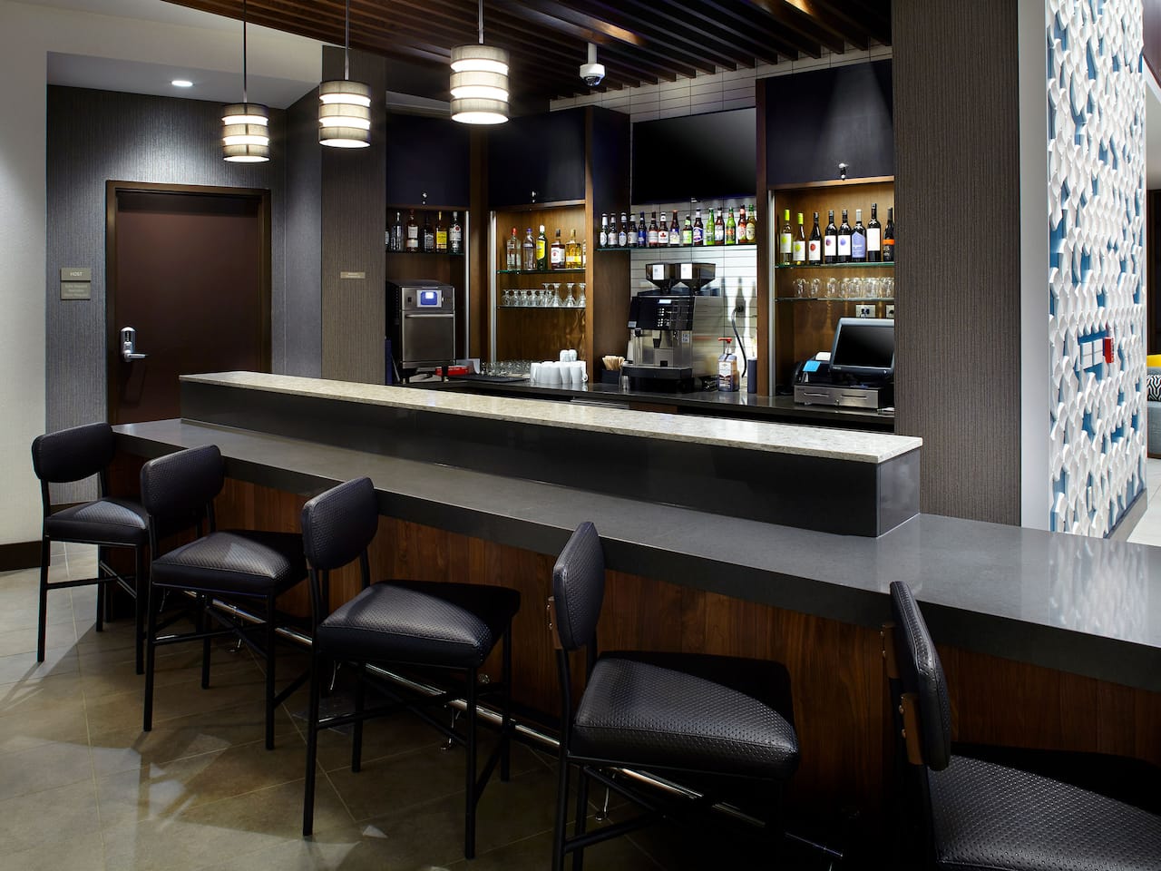 Hyatt Place Cleveland/Lyndhurst/Legacy Village Bar