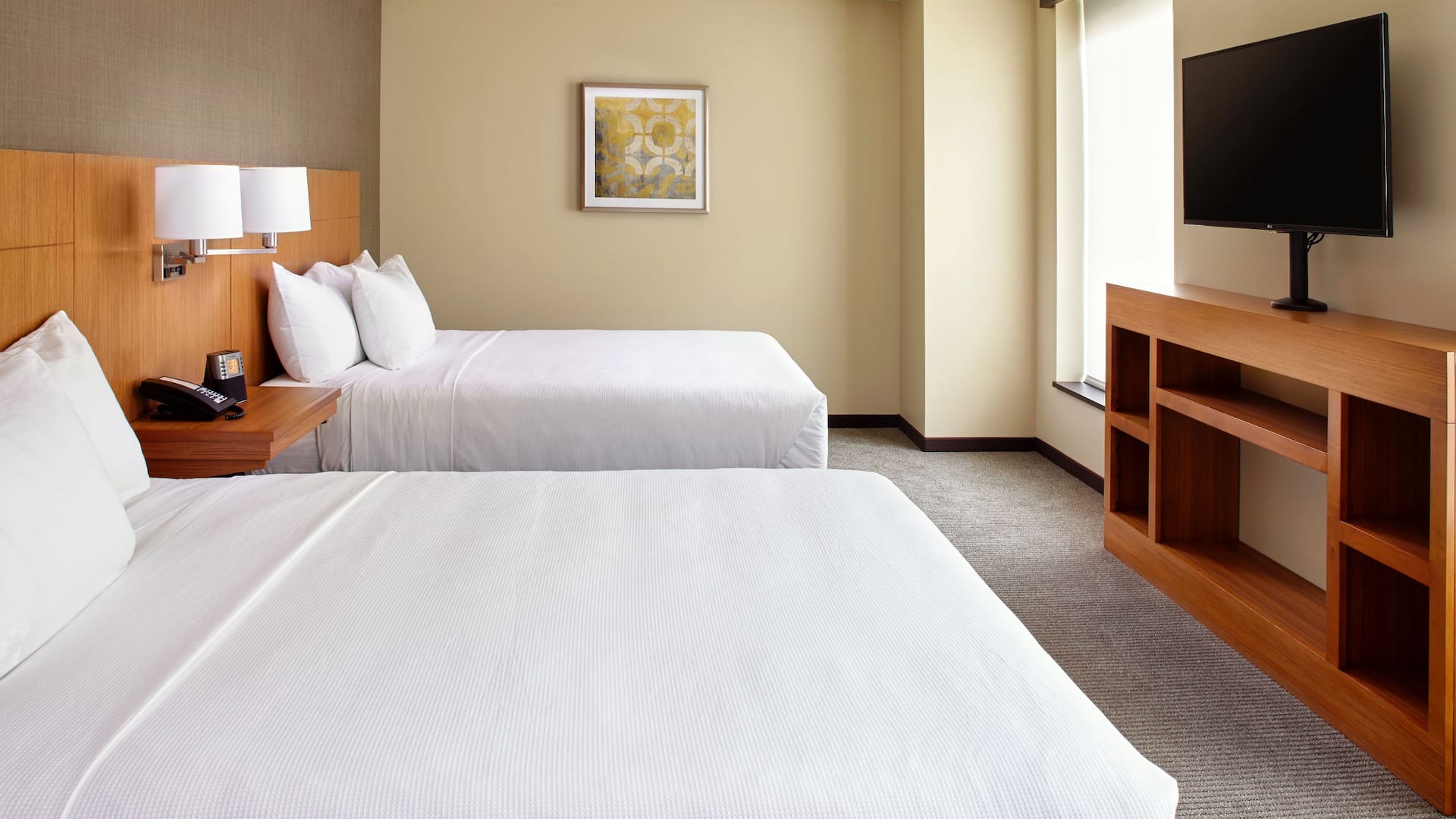 Hyatt Place Cleveland/Lyndhurst/Legacy Village Queen Queen Suite Bedroom