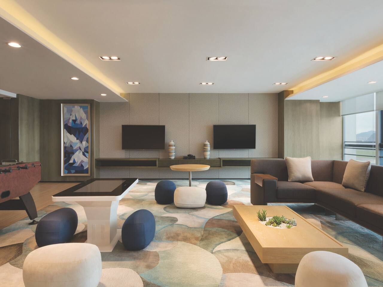 Hyatt House Shenzhen Airport Game Room
