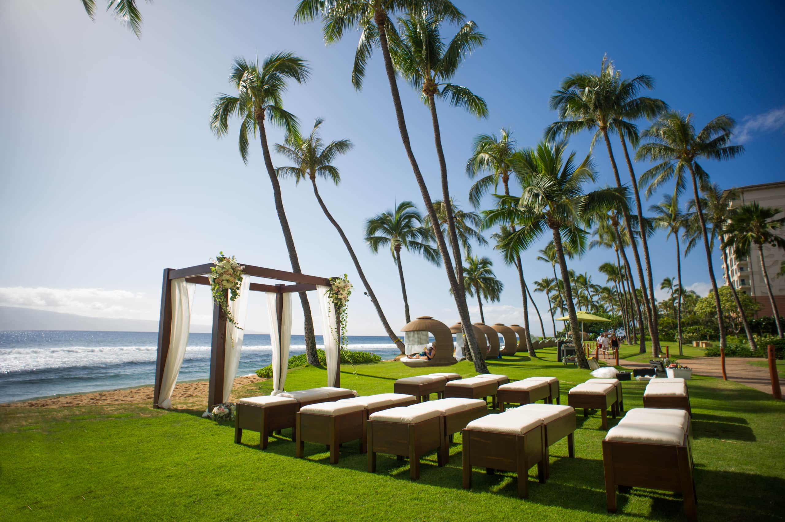 Hyatt Regency Maui Resort and Spa Makai Lawn Wedding Side