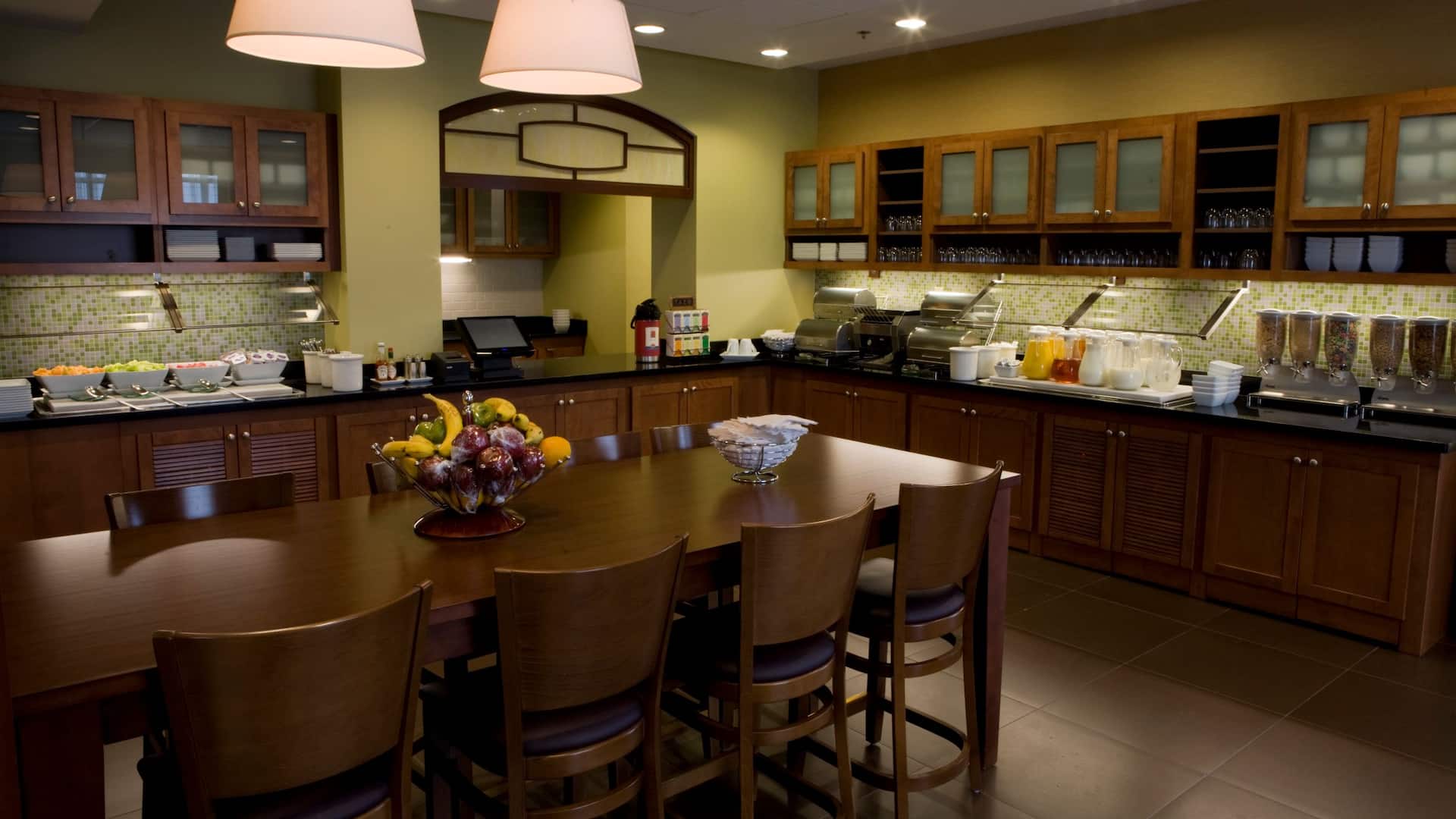 Hyatt Place Grand Rapids-South Breakfast