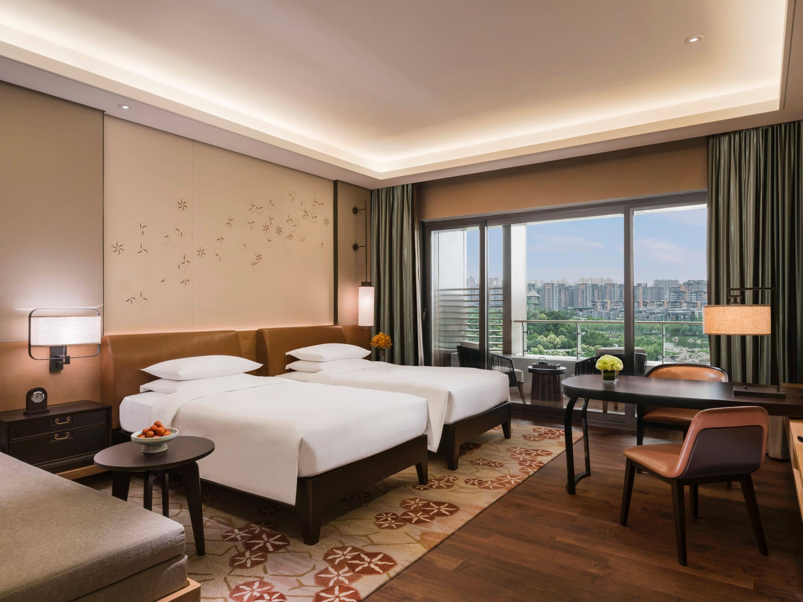 ◼︎◼︎送料込みに変更◼︎◼︎スペイン製・大型スタンドミラー ◼︎ハリウッドリージェンシー ◼︎◼︎送料込みに変更◼︎◼︎スペイン製・大型スタンドミラー