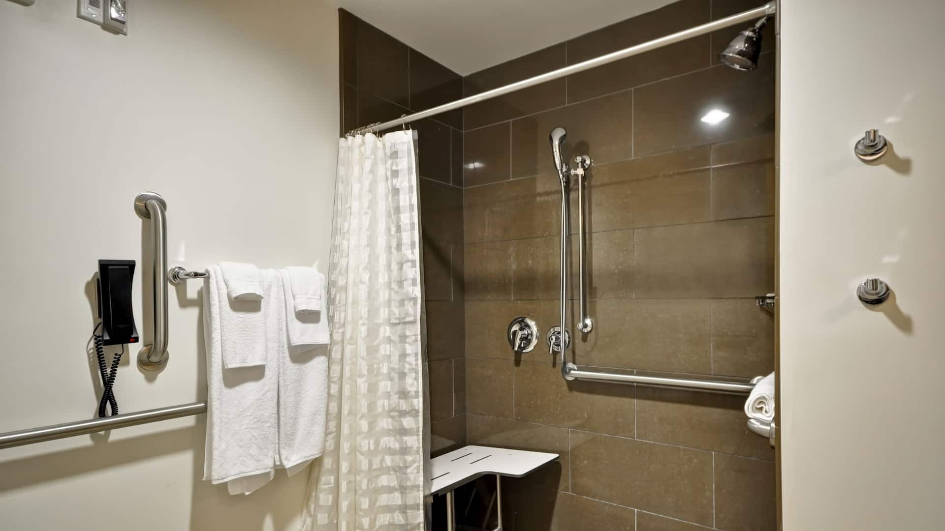 Hyatt House Atlanta/Cobb Galleria Roll In Shower