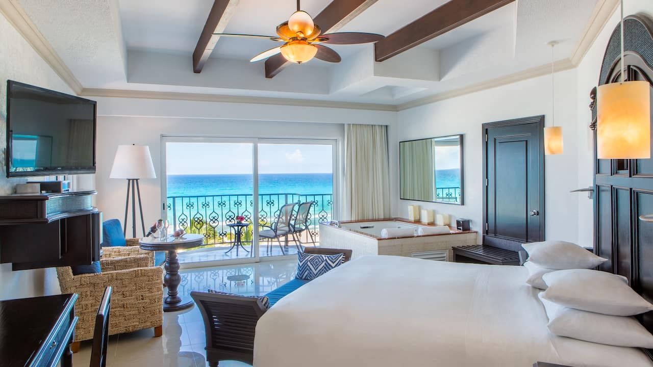 Ocean Front Luxury Suite King Room