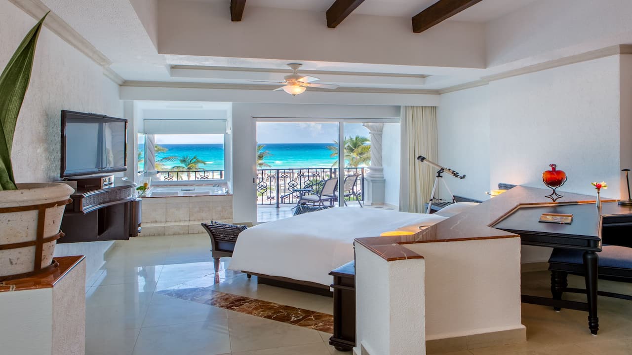 Ocean View Swim Up King Room
