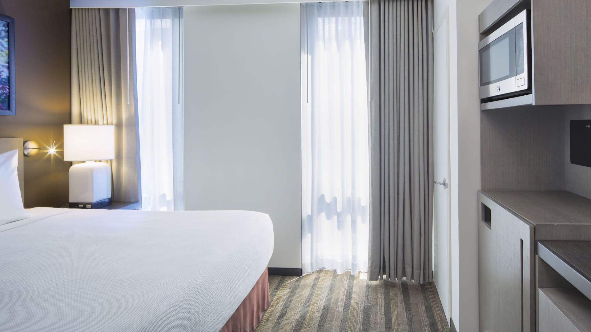 1/3 Hyatt House New York/Chelsea King Bed