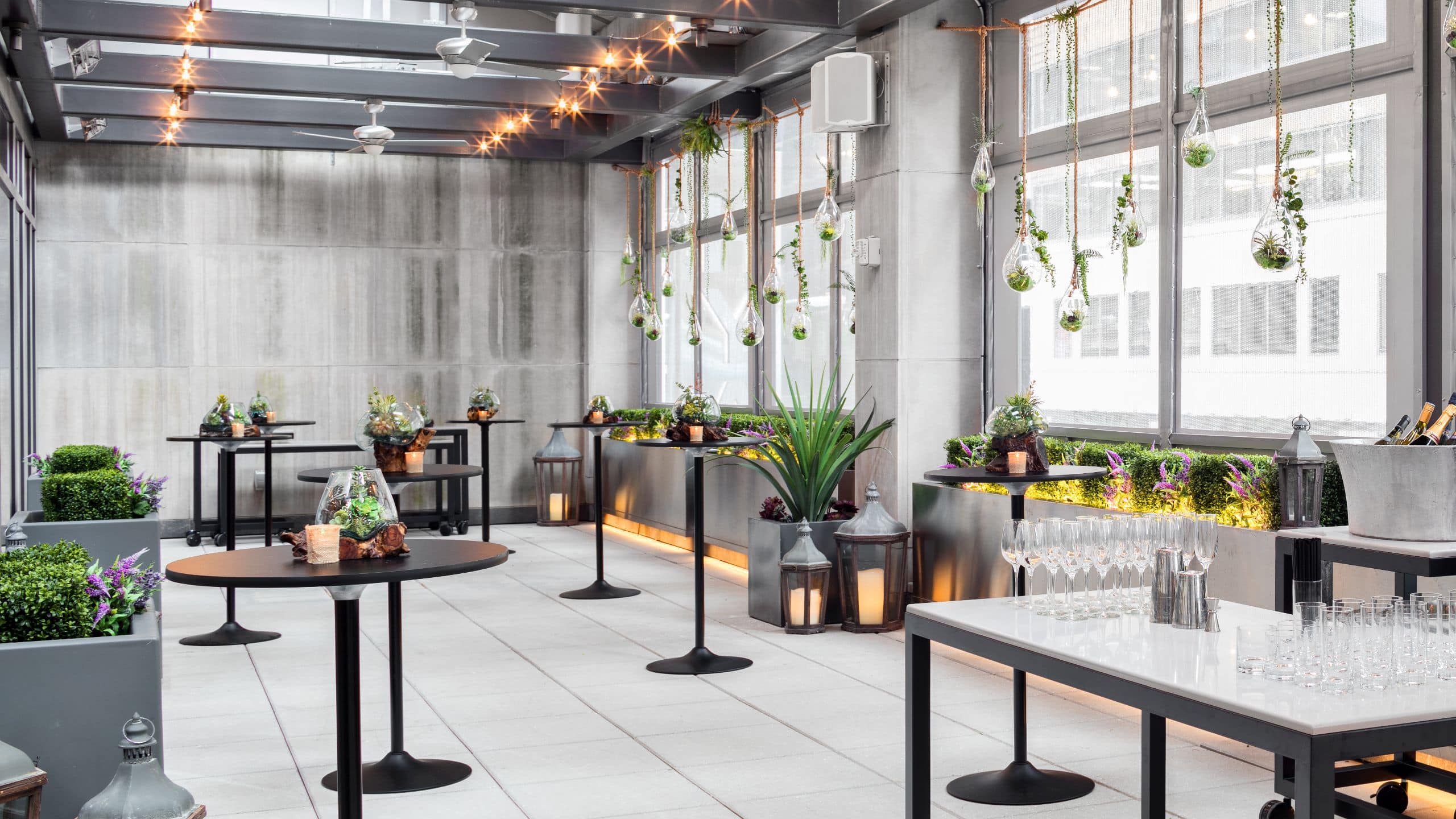 Hyatt Centric Times Square New York Salon Terrace Bar