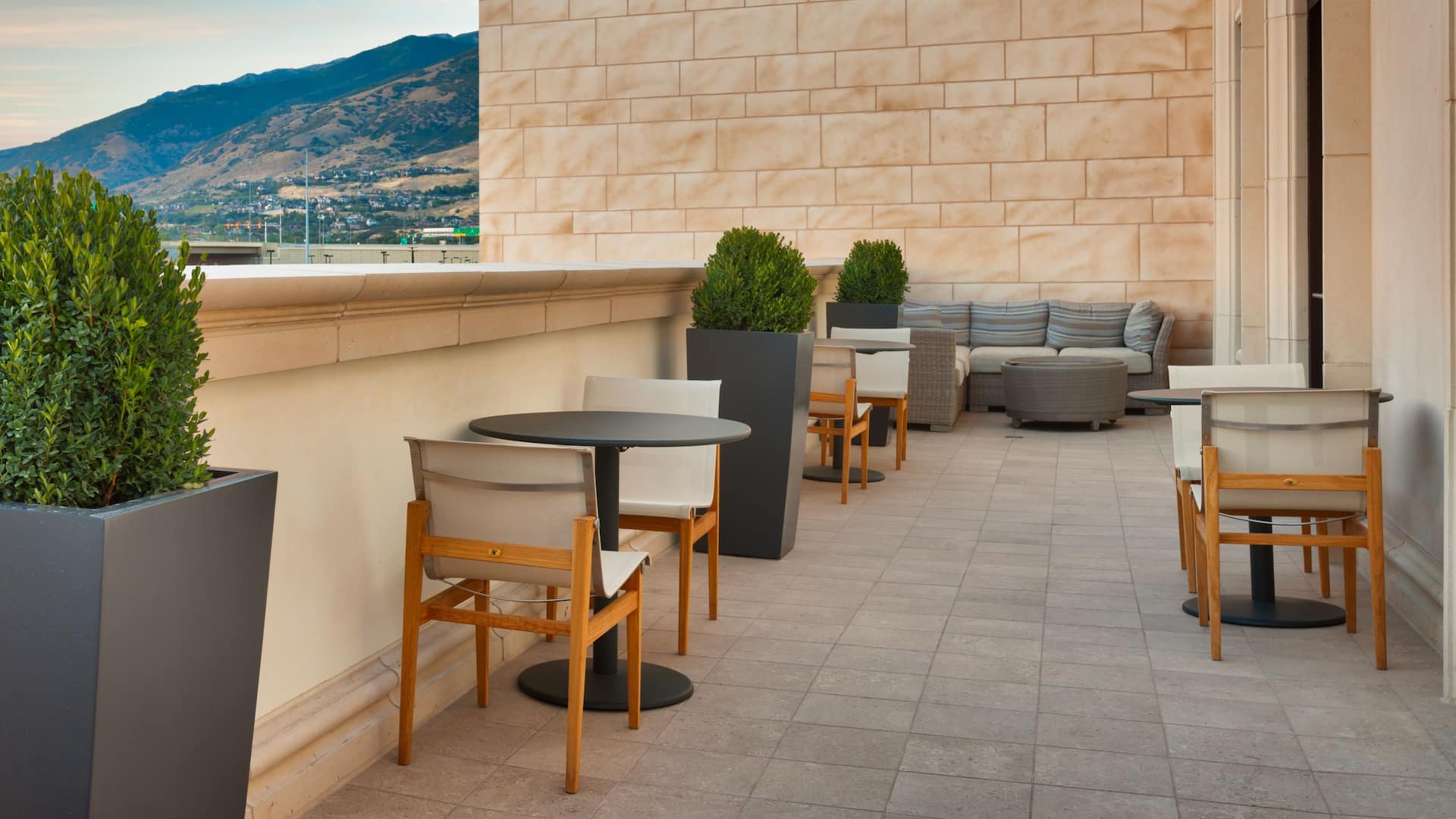 Hyatt Place Salt Lake City/Farmington/Station Park Patio Meeting Space