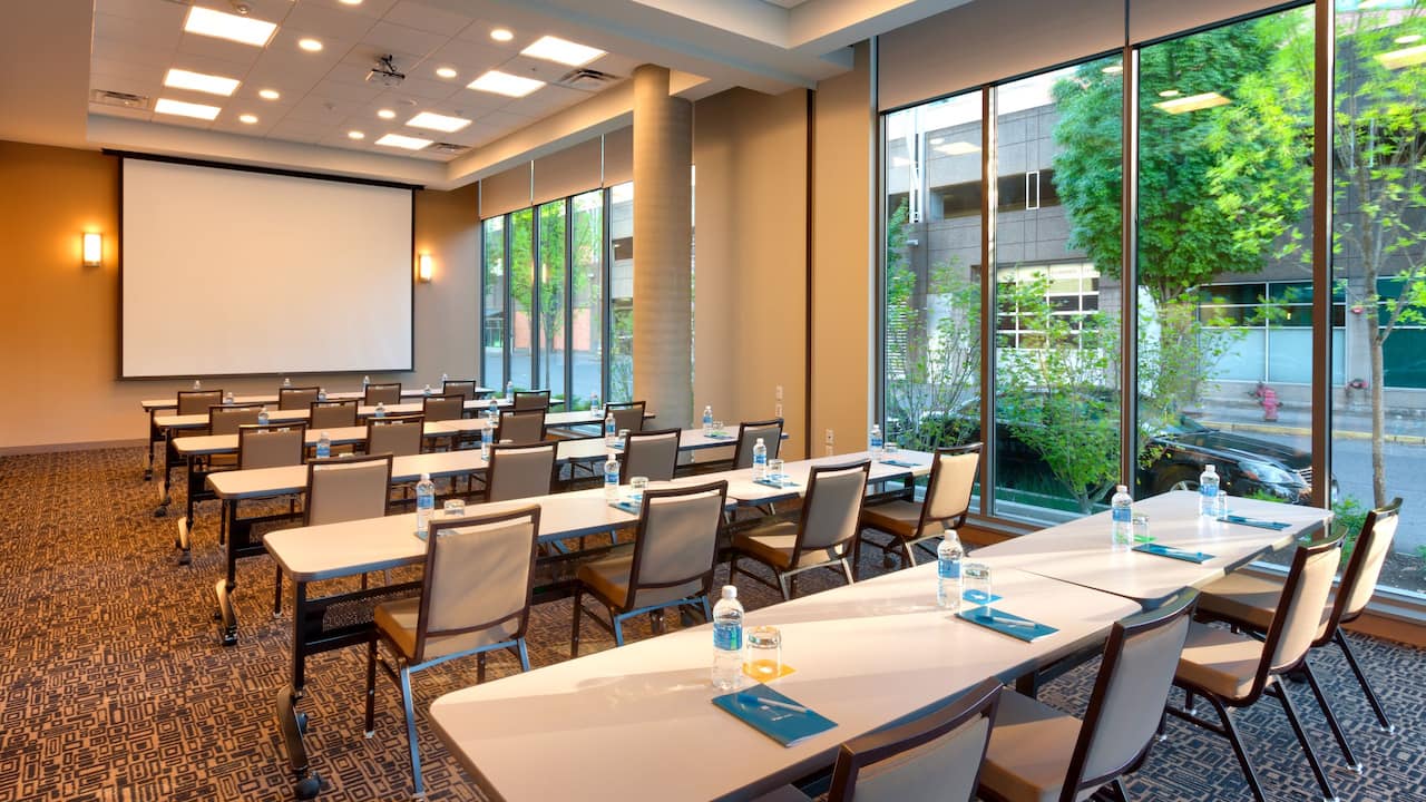 Downtown Portland Oregon Meeting Space with Classroom Seating at Hyatt House Portland Downtown