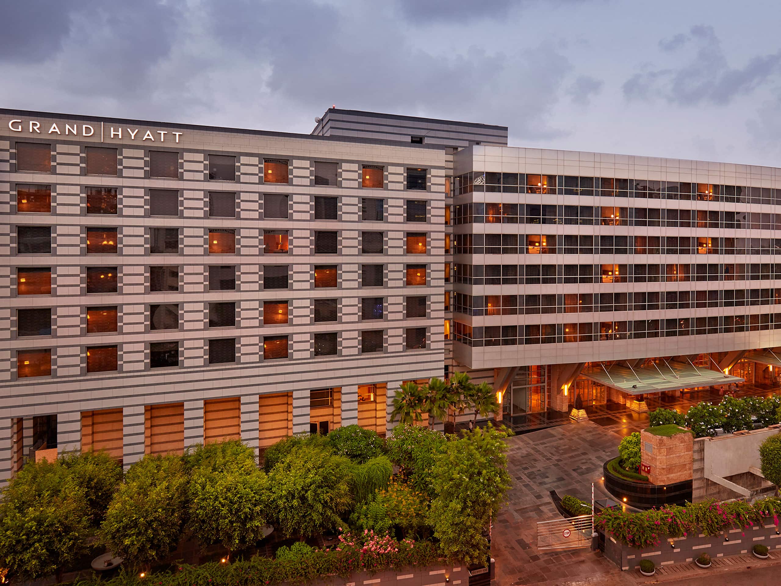  - Near the Bandra-Kurla business district, shopping & entertainment